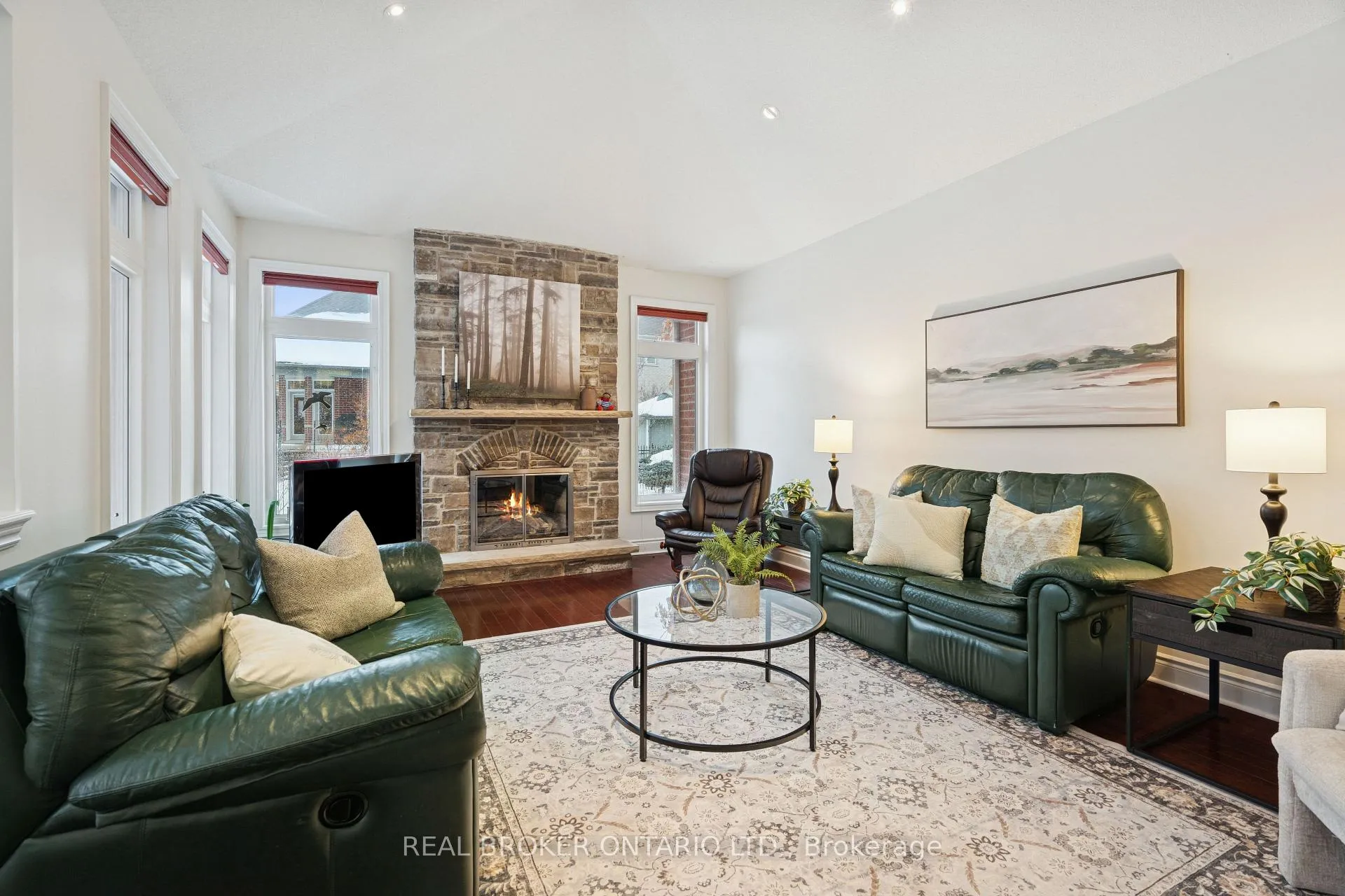 Photo 18 of 1583 Hallstone Road, Brampton, Bram West — HOMEH