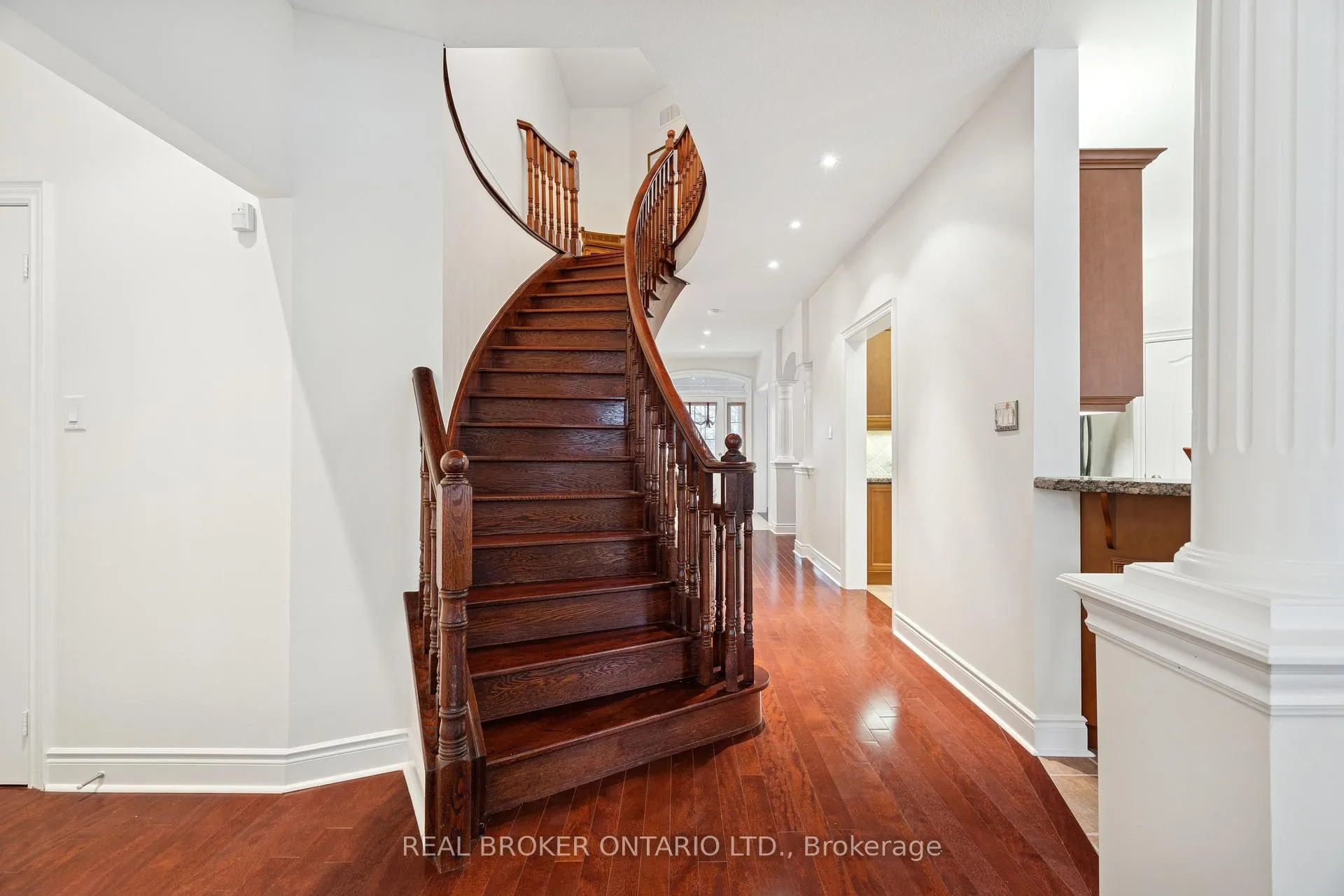 Photo 31 of 1583 Hallstone Road, Brampton, Bram West — HOMEH