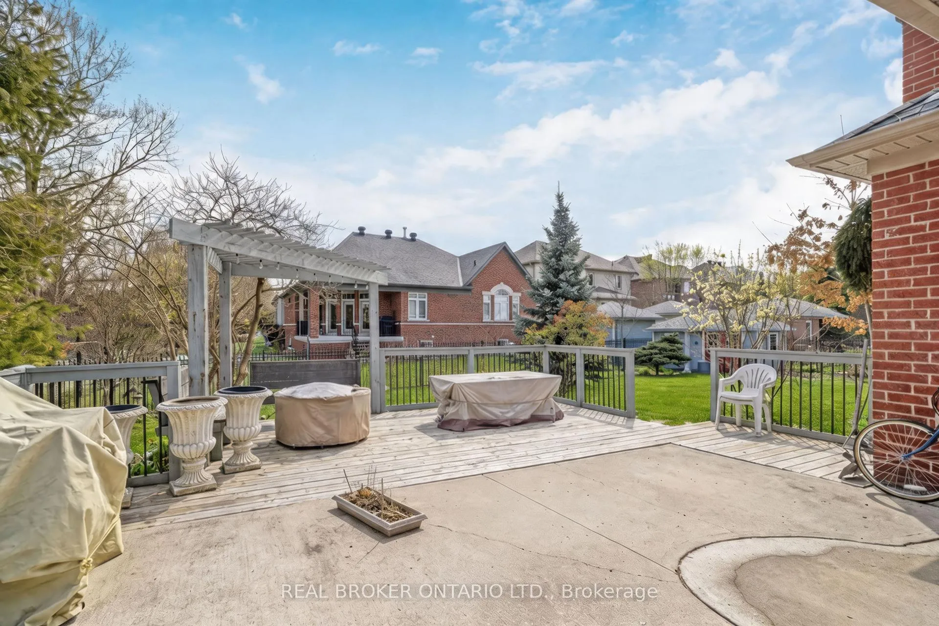 Photo 41 of 1583 Hallstone Road, Brampton, Bram West — HOMEH