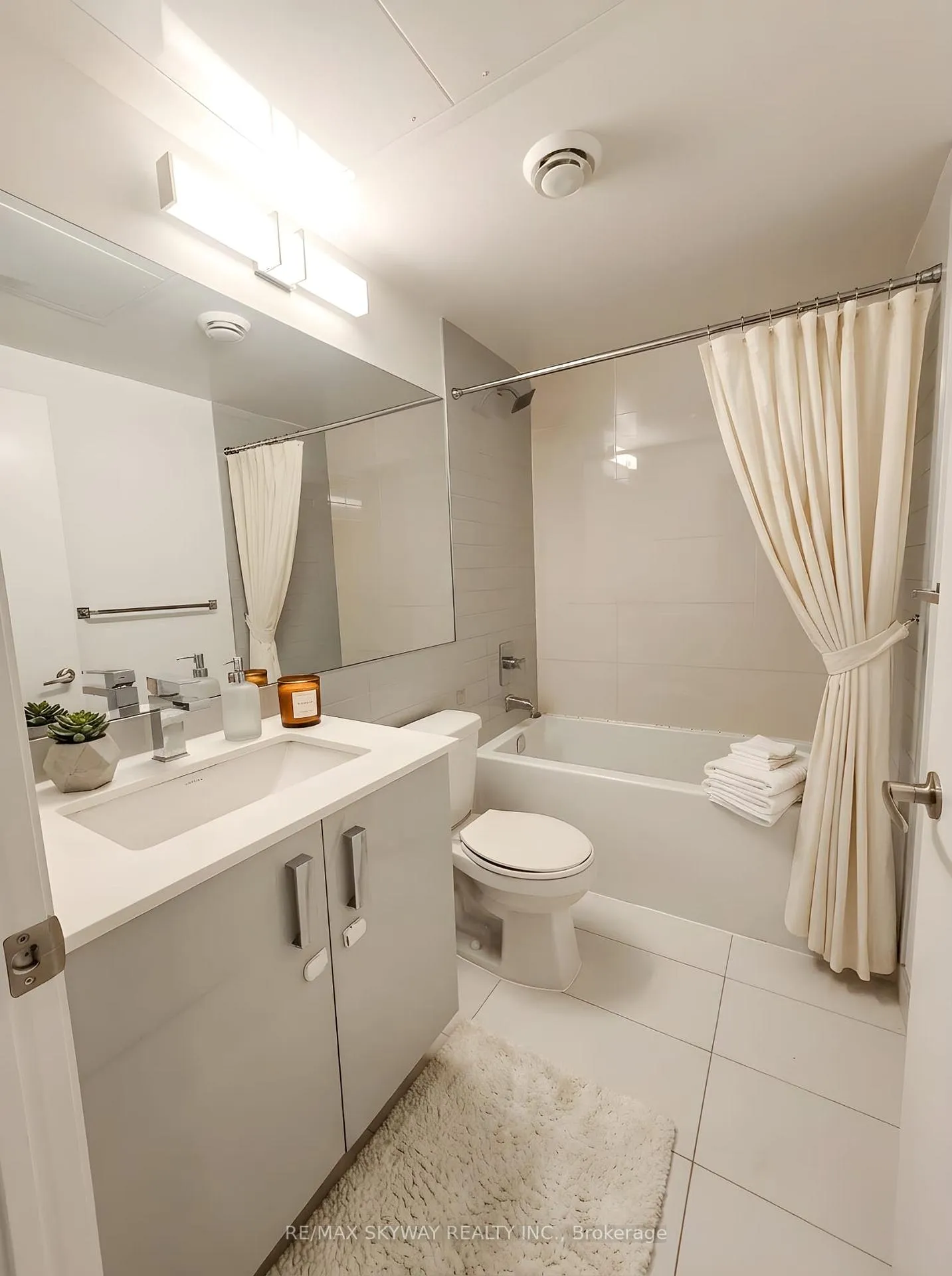 Photo 20 of Unit 341, 26 Gibbs Road, Etobicoke, Islington-City Centre West — HOMEH