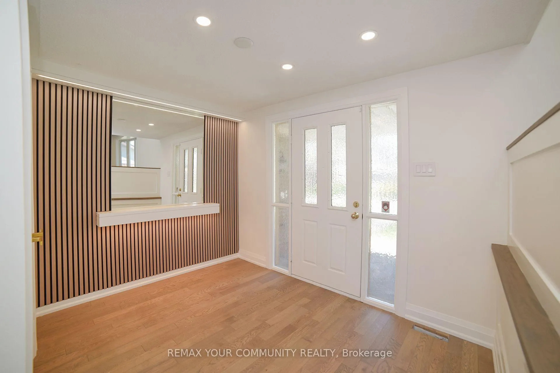 Photo 3 of 29 Colonsay Road, Markham, Royal Orchard — HOMEH