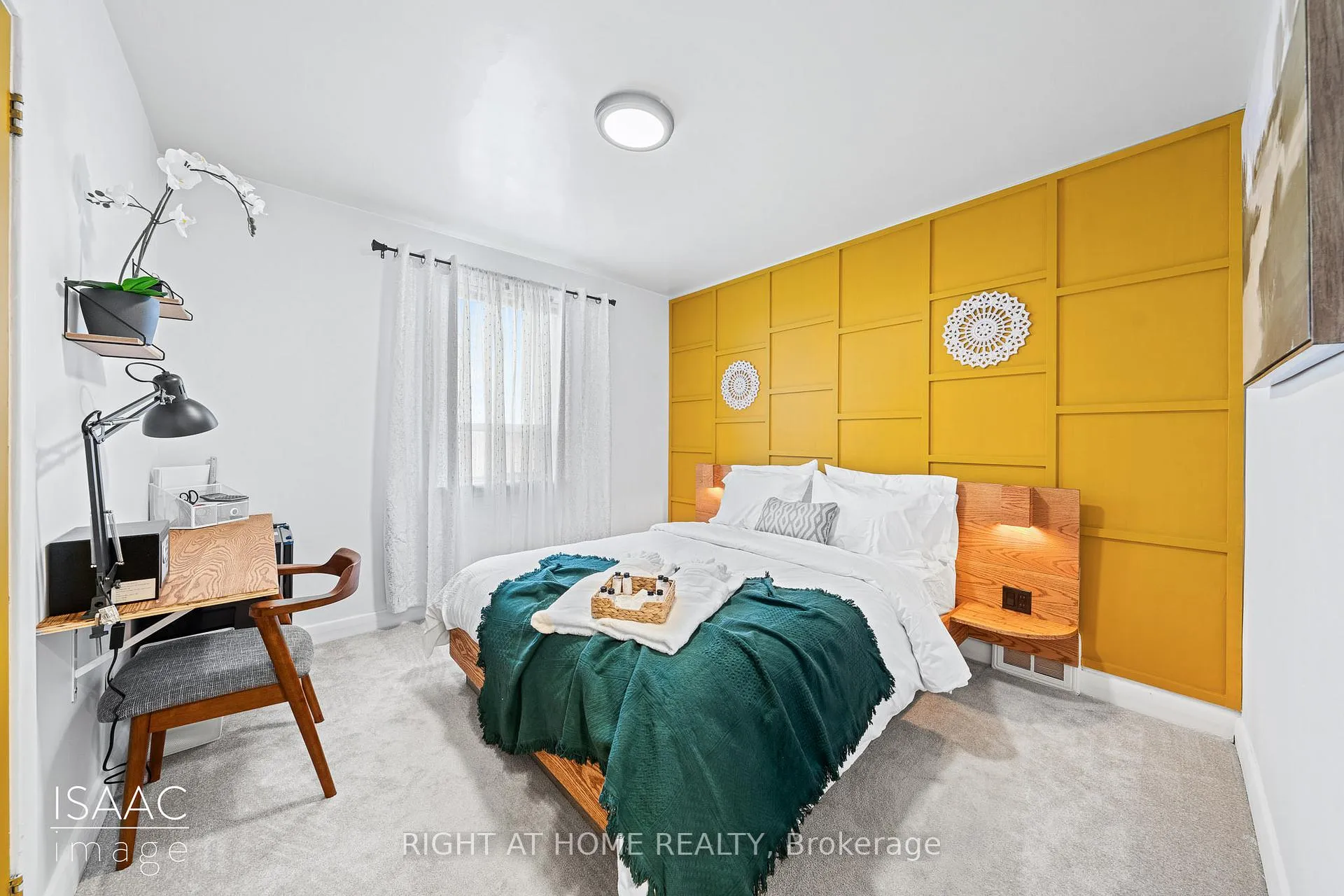 Photo 16 of 98 Yorkview Drive, Etobicoke, Stonegate-Queensway — HOMEH