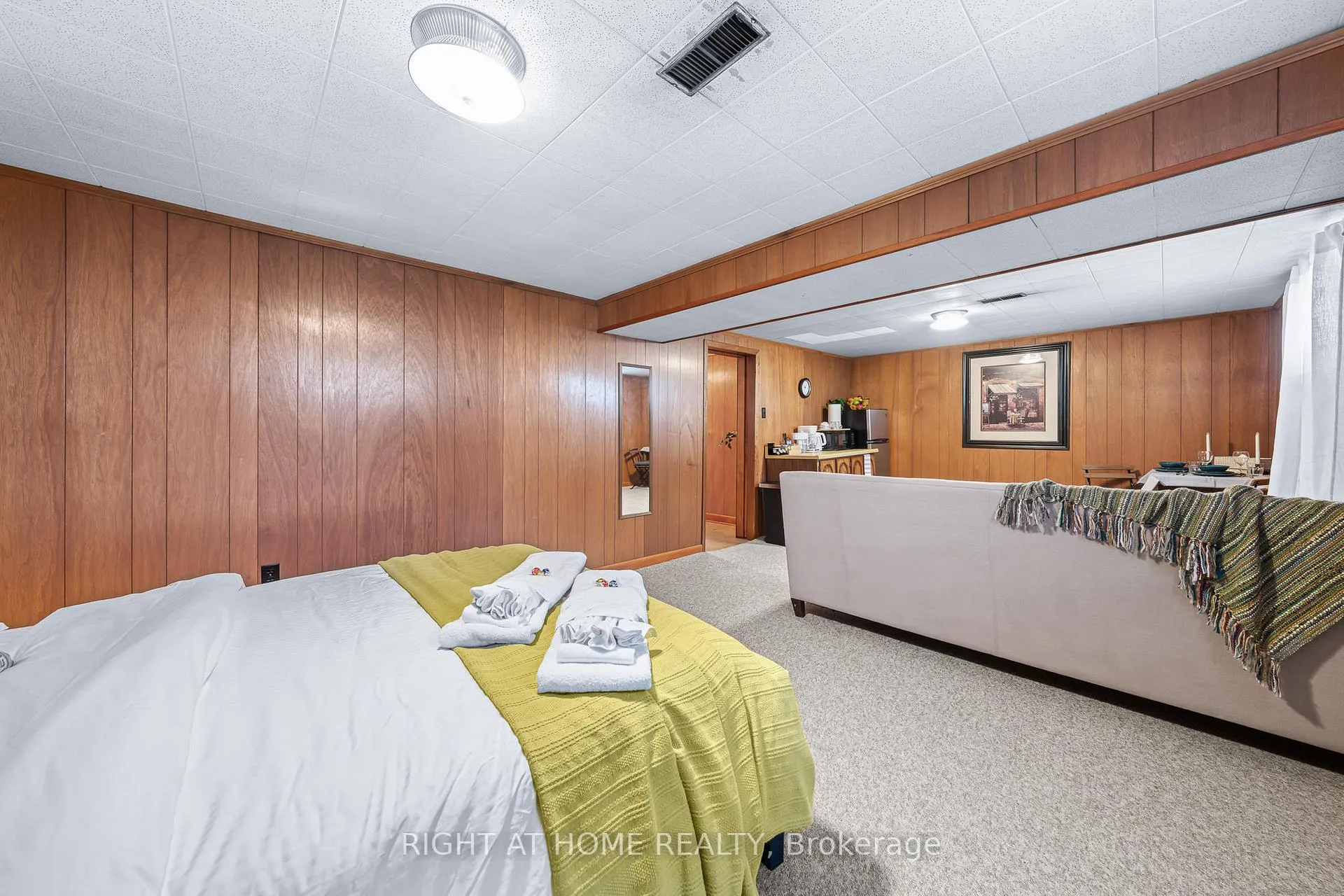 Photo 20 of 98 Yorkview Drive, Etobicoke, Stonegate-Queensway — HOMEH