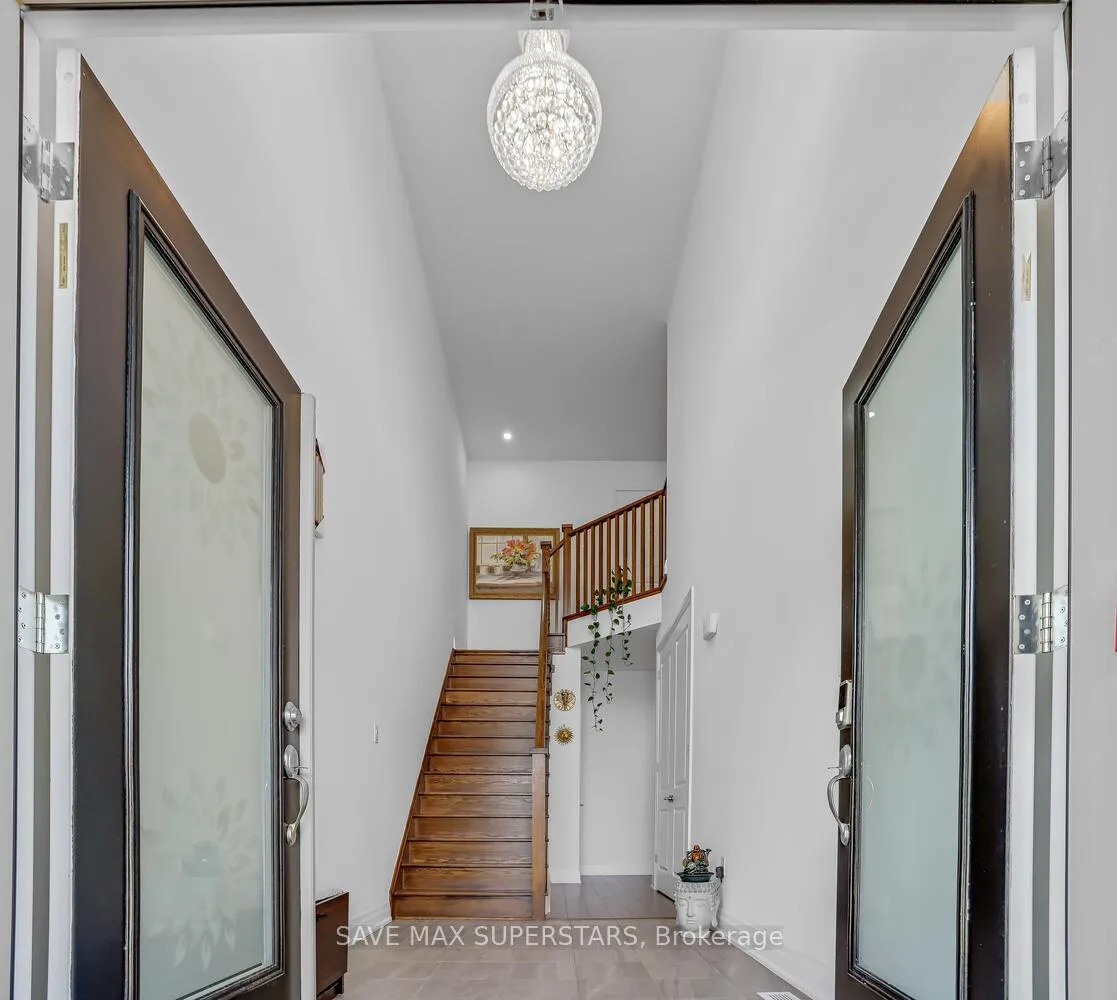 Photo 3 of 159 Franklin Trail, Barrie, Rural Barrie Southwest — HOMEH