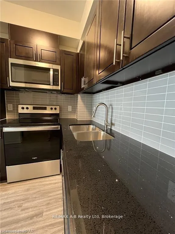 Photo 4 of Unit 1411, 128 King Street N, Waterloo, Downtown Waterloo — HOMEH