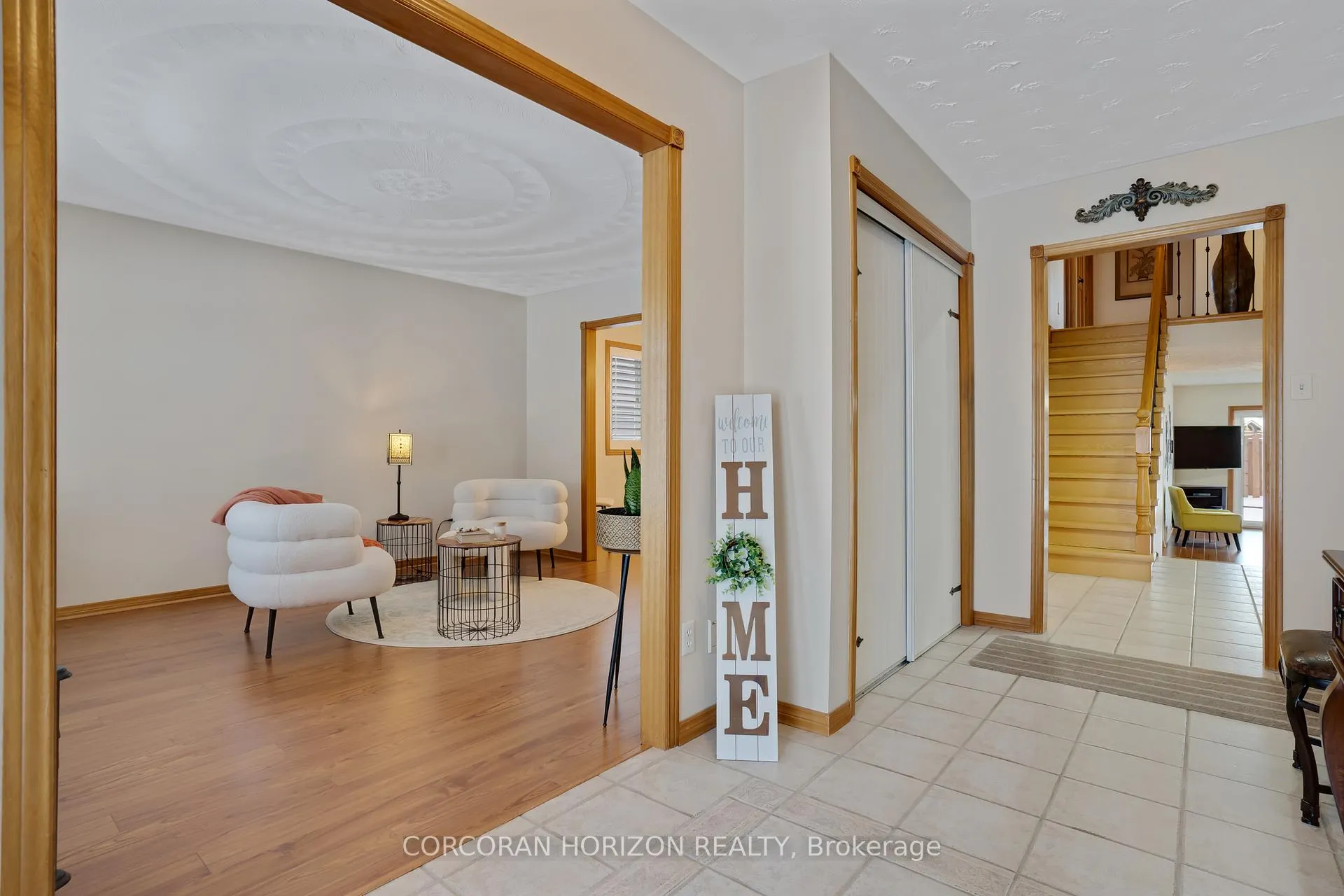Photo 7 of 35 Southview Crescent, Cambridge — HOMEH