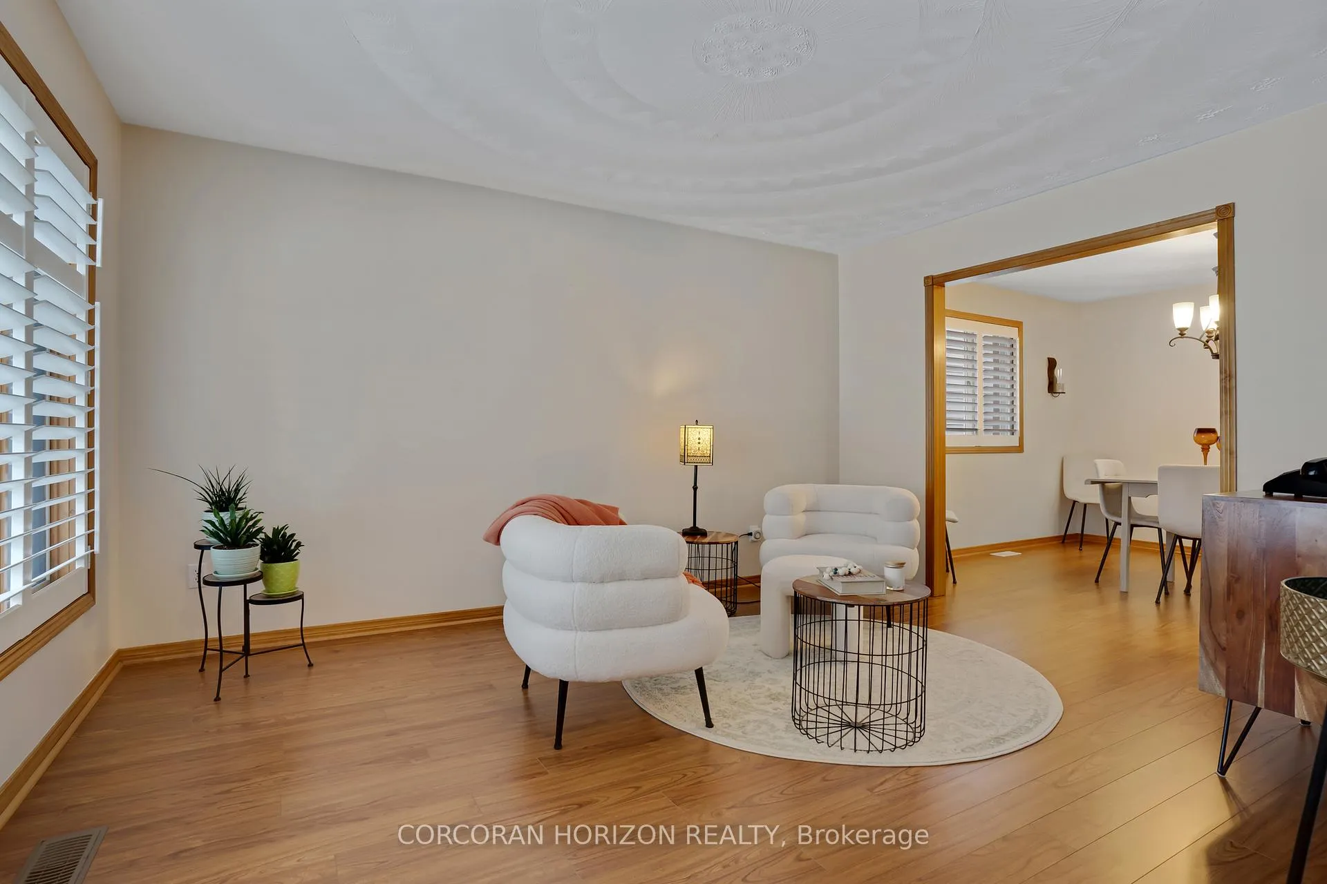 Photo 8 of 35 Southview Crescent, Cambridge — HOMEH