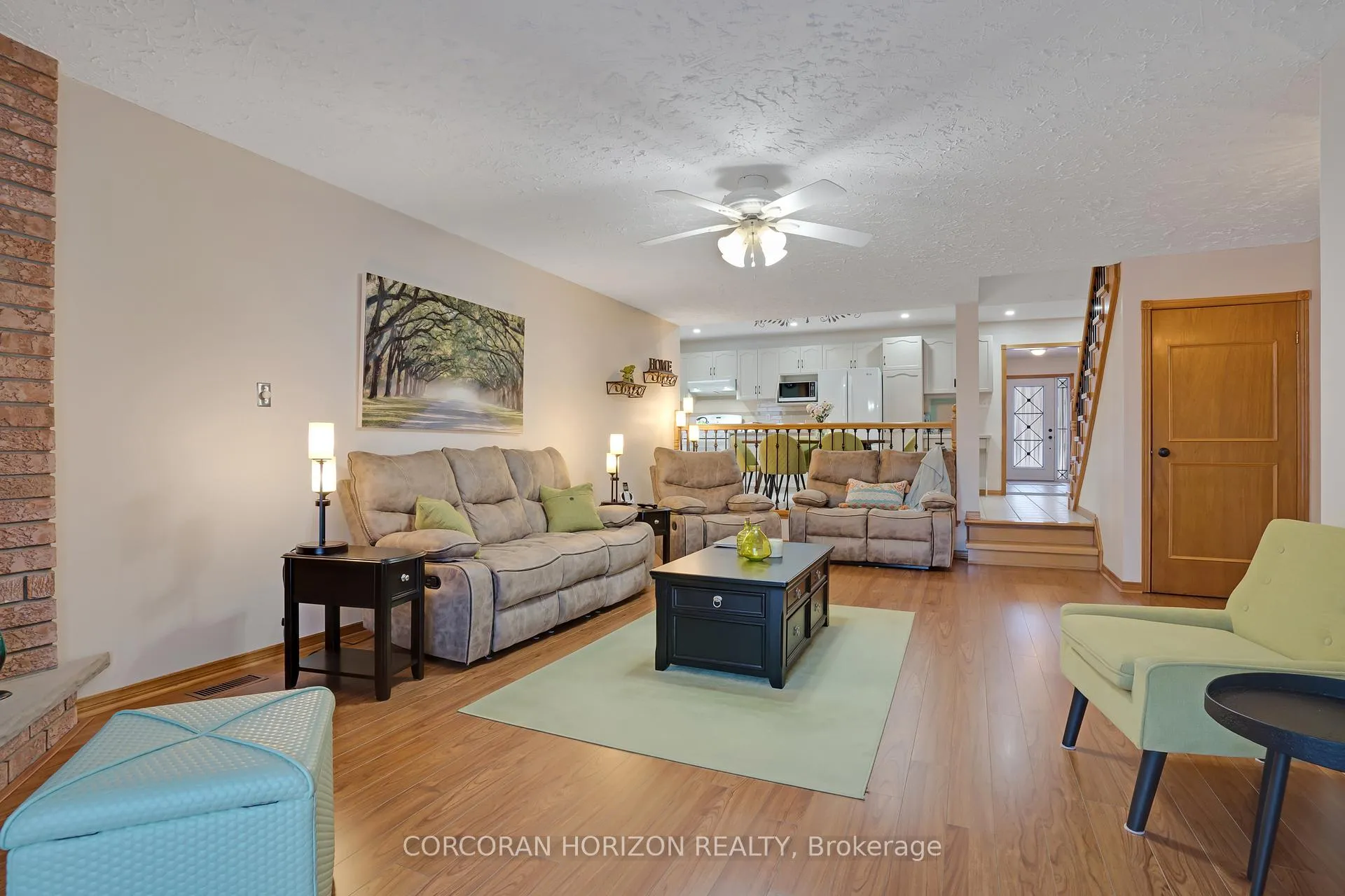 Photo 24 of 35 Southview Crescent, Cambridge — HOMEH
