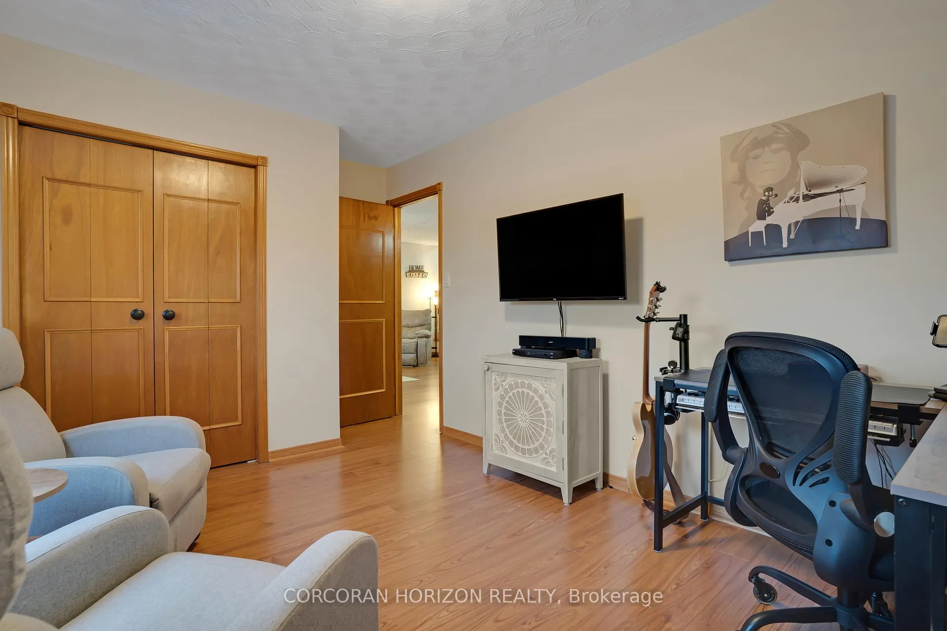 Photo 26 of 35 Southview Crescent, Cambridge — HOMEH