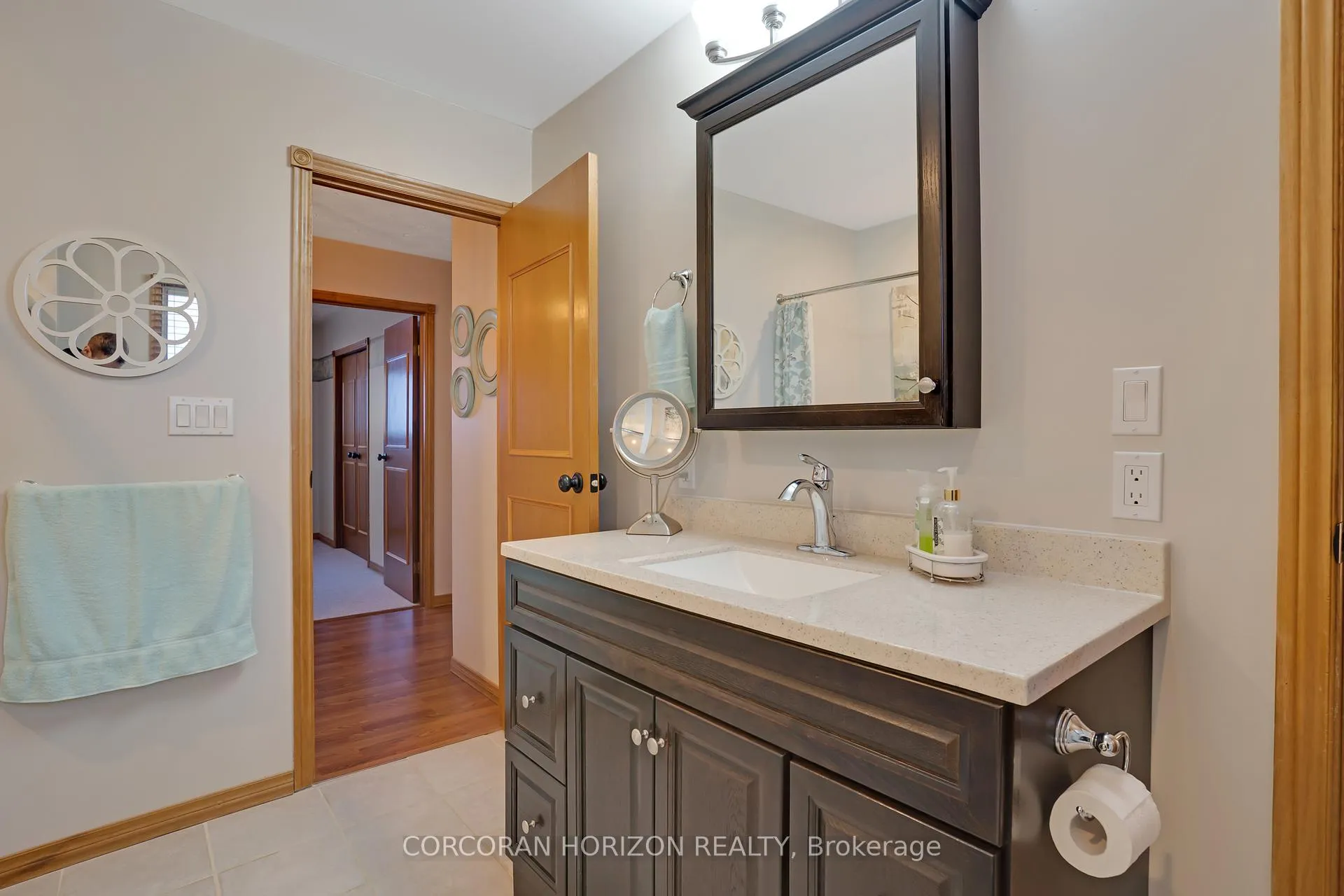 Photo 31 of 35 Southview Crescent, Cambridge — HOMEH
