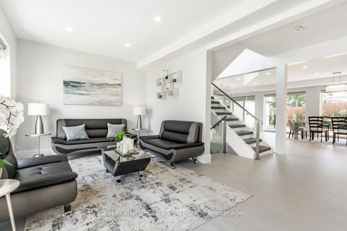 Photo 6 of 46 Ashfield Drive, Etobicoke, Eringate-Centennial-West Deane — HOMEH
