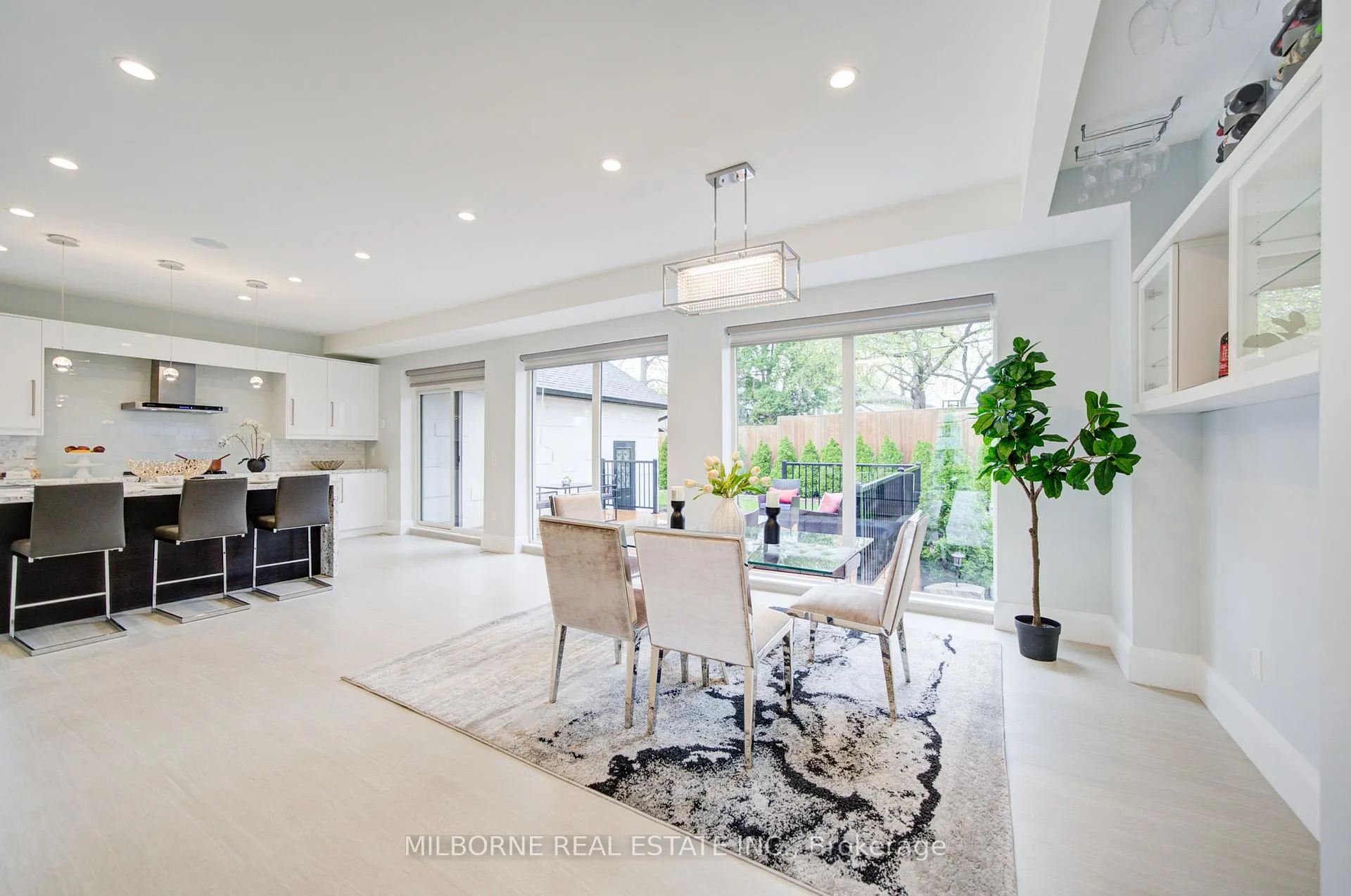 Photo 9 of 46 Ashfield Drive, Etobicoke, Eringate-Centennial-West Deane — HOMEH