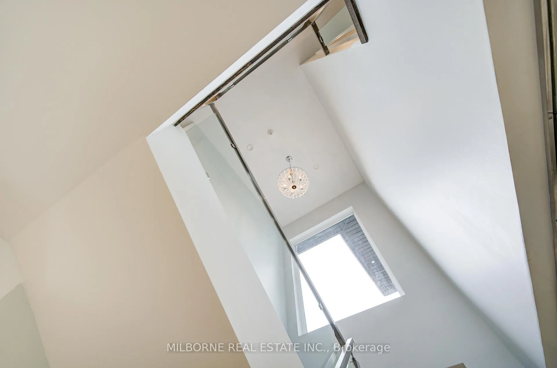 Photo 15 of 46 Ashfield Drive, Etobicoke, Eringate-Centennial-West Deane — HOMEH