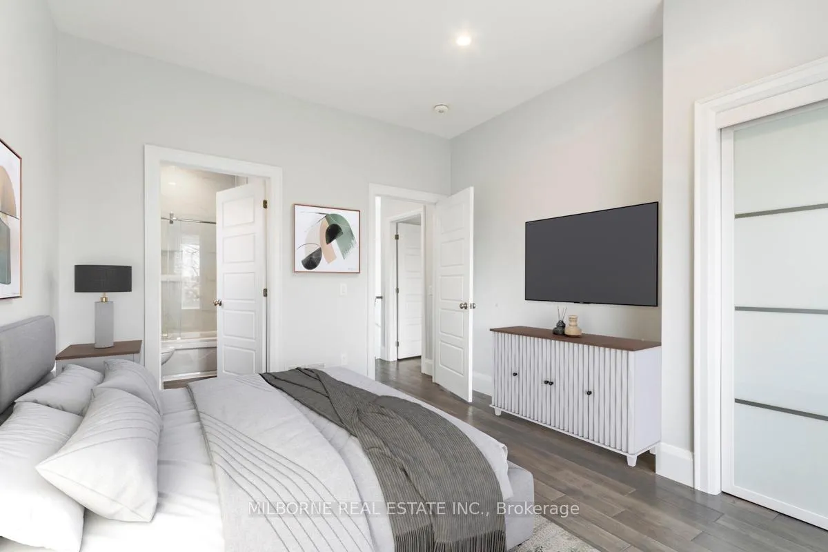 Photo 25 of 46 Ashfield Drive, Etobicoke, Eringate-Centennial-West Deane — HOMEH