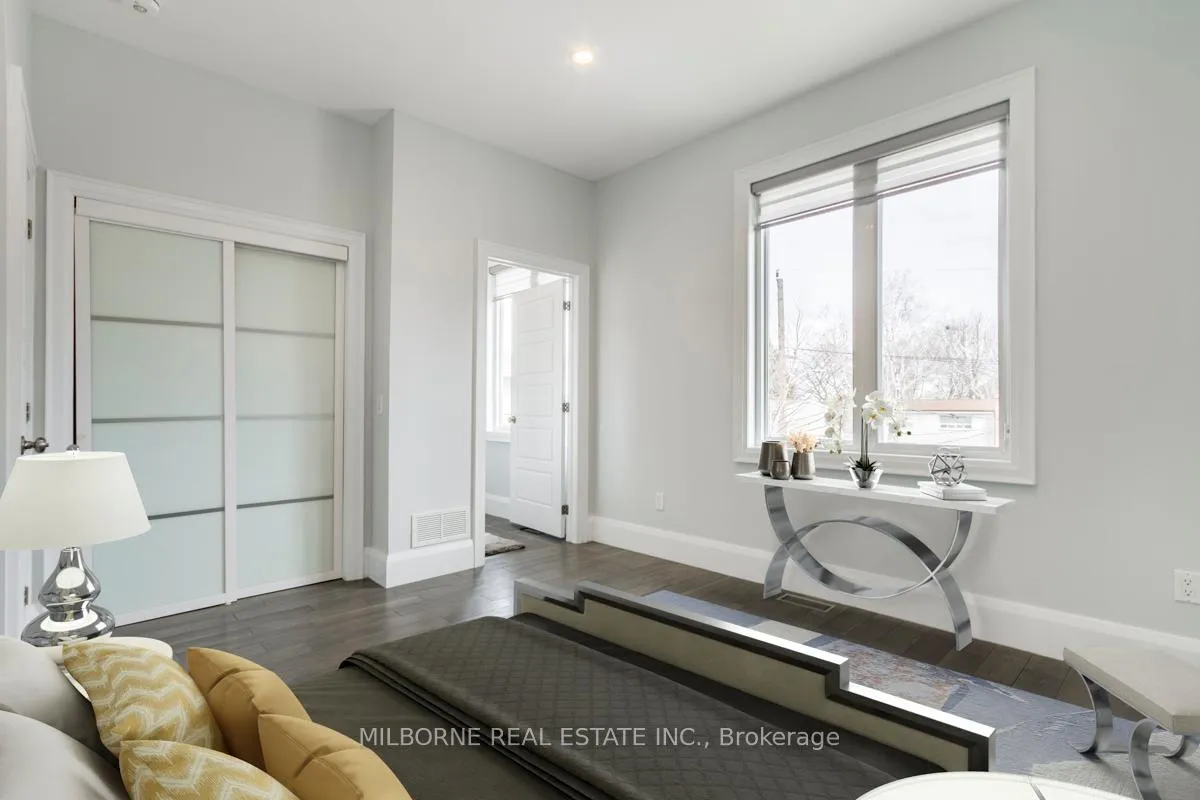 Photo 27 of 46 Ashfield Drive, Etobicoke, Eringate-Centennial-West Deane — HOMEH