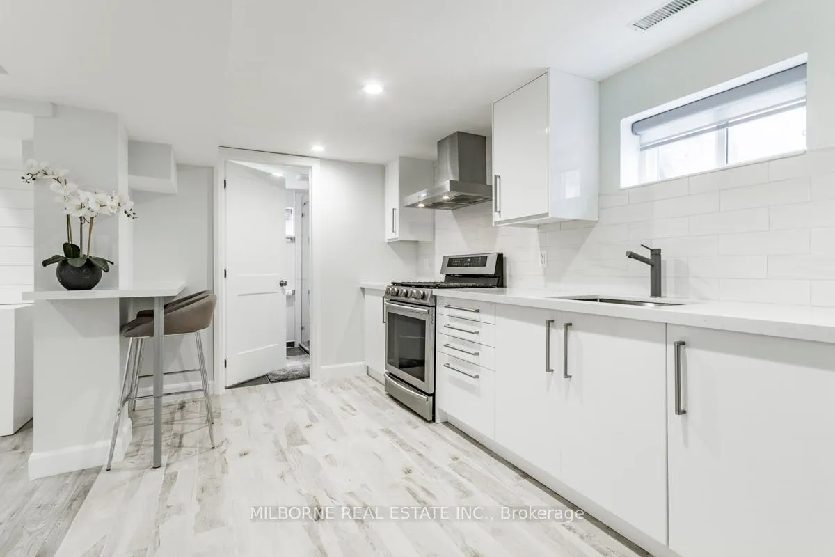 Photo 31 of 46 Ashfield Drive, Etobicoke, Eringate-Centennial-West Deane — HOMEH