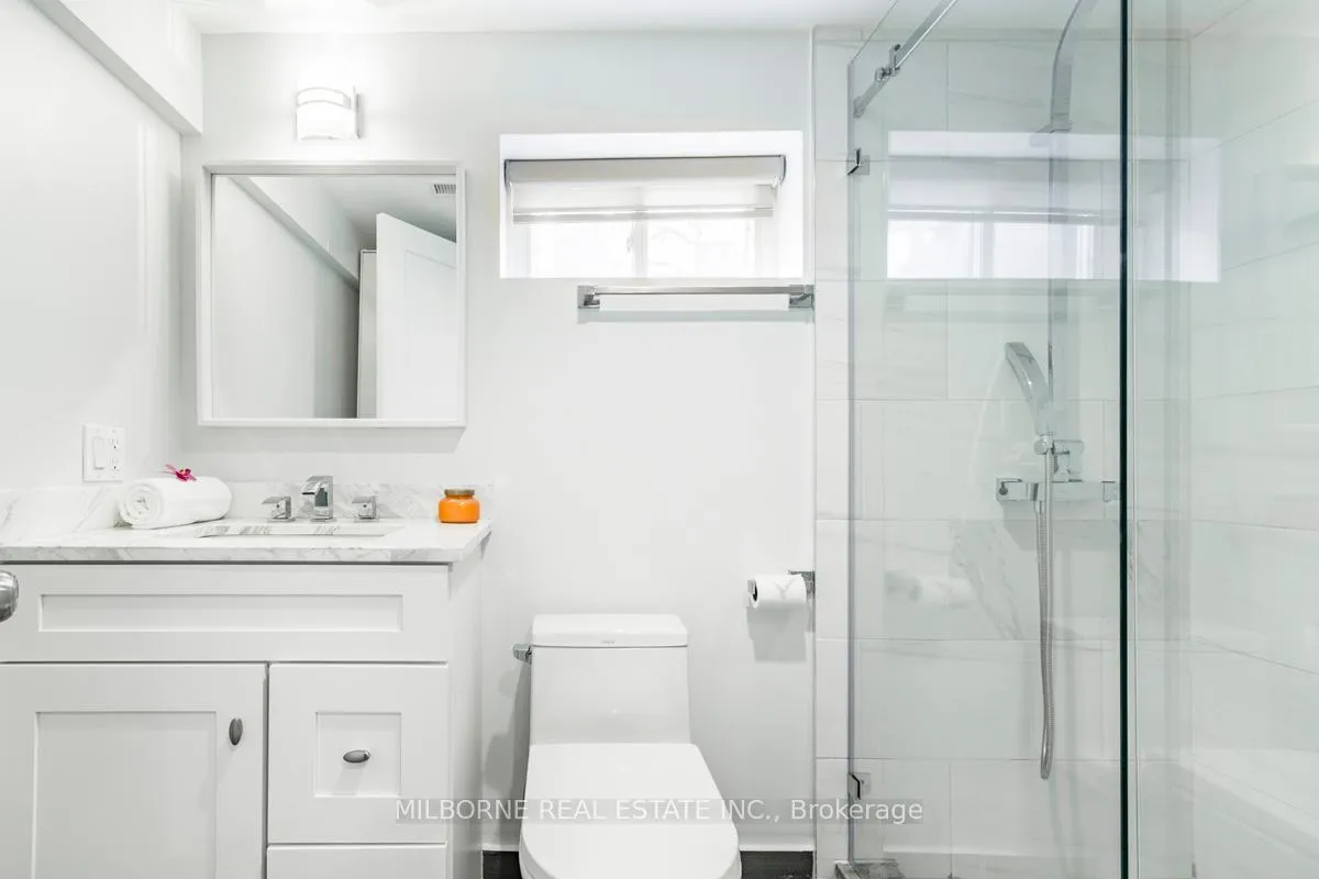 Photo 32 of 46 Ashfield Drive, Etobicoke, Eringate-Centennial-West Deane — HOMEH