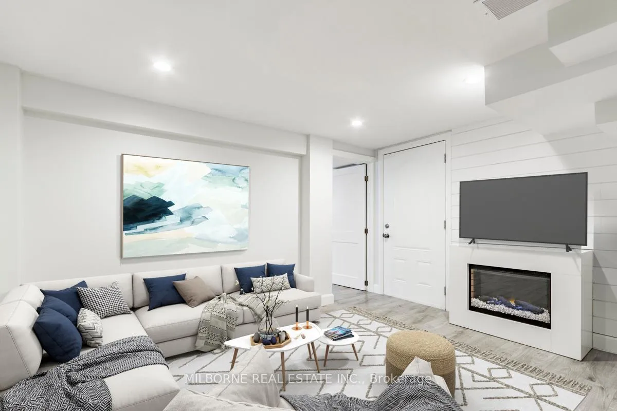 Photo 33 of 46 Ashfield Drive, Etobicoke, Eringate-Centennial-West Deane — HOMEH