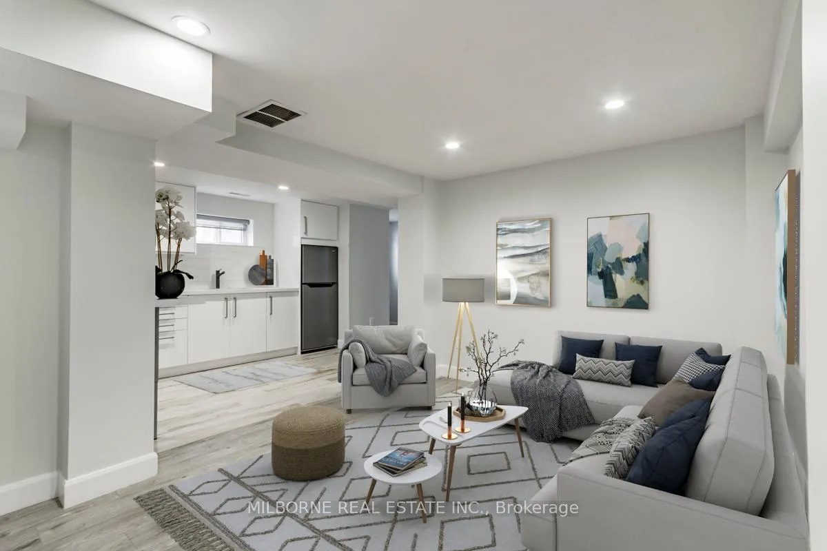 Photo 34 of 46 Ashfield Drive, Etobicoke, Eringate-Centennial-West Deane — HOMEH