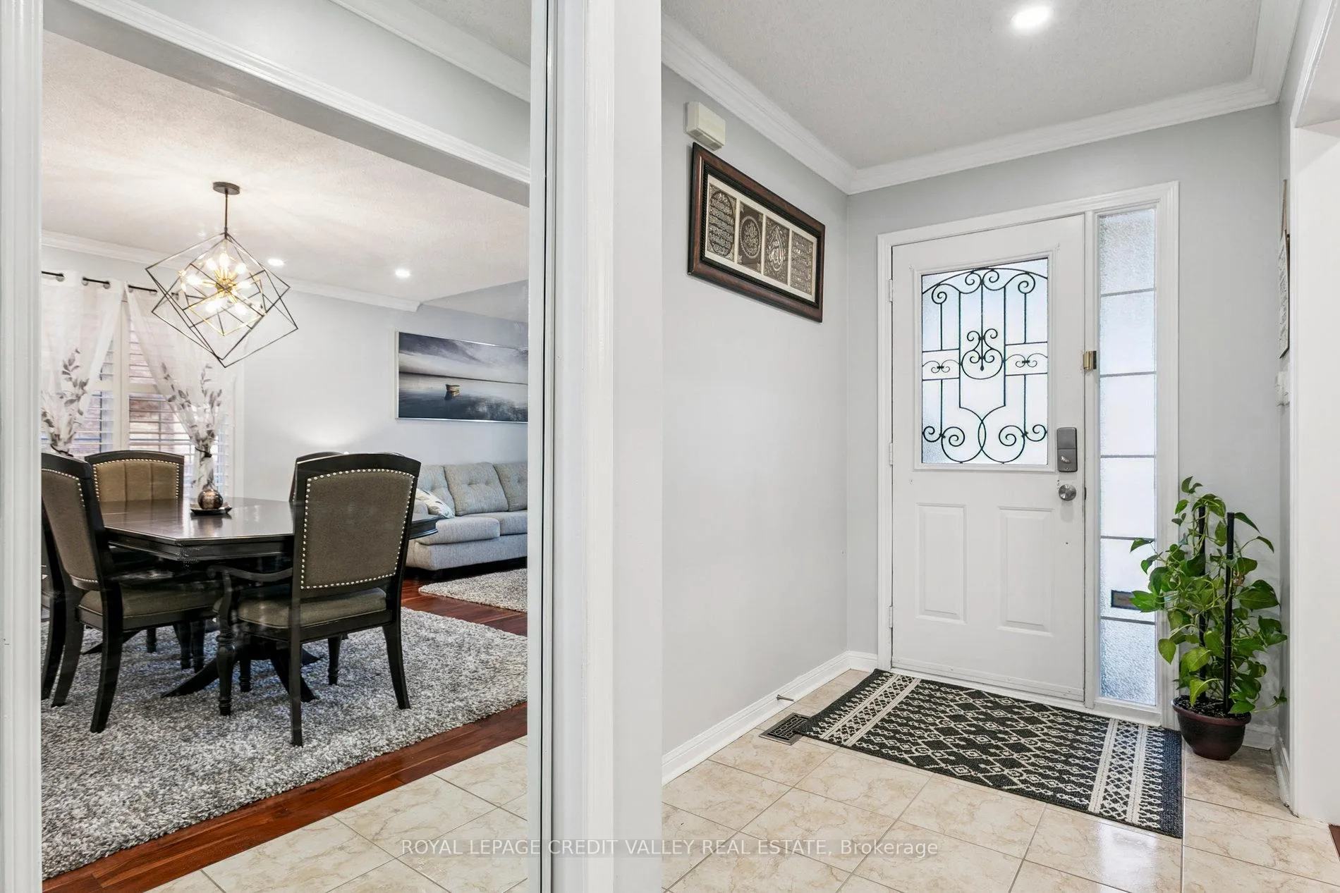 Photo 3 of 4 Mendoza Drive, Brampton, Fletcher's Meadow — HOMEH