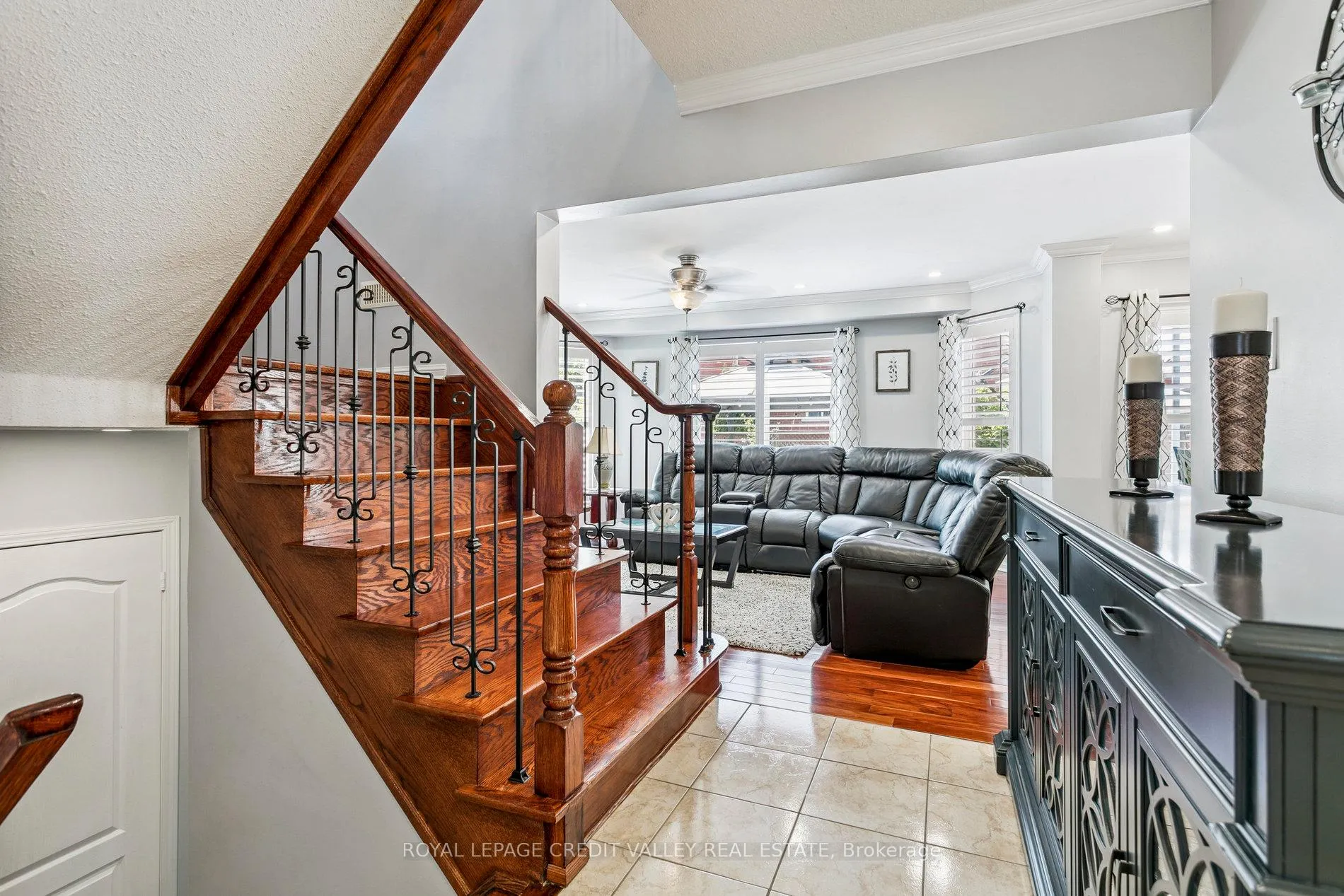 Photo 10 of 4 Mendoza Drive, Brampton, Fletcher's Meadow — HOMEH