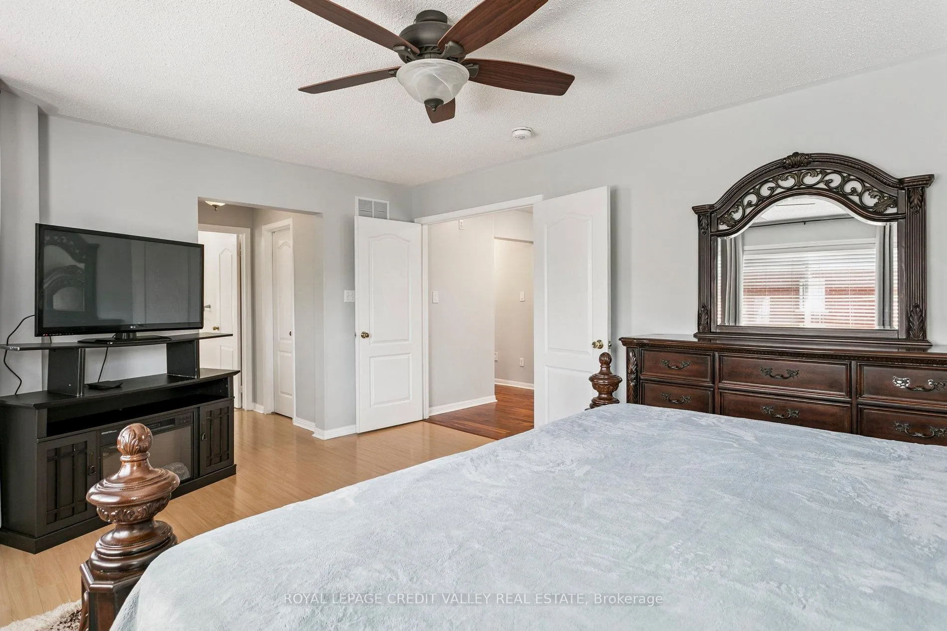 Photo 30 of 4 Mendoza Drive, Brampton, Fletcher's Meadow — HOMEH
