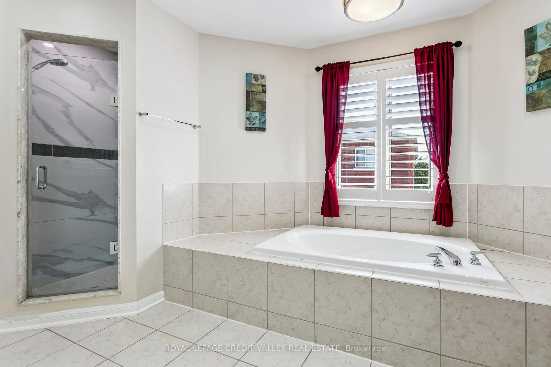 Photo 32 of 4 Mendoza Drive, Brampton, Fletcher's Meadow — HOMEH