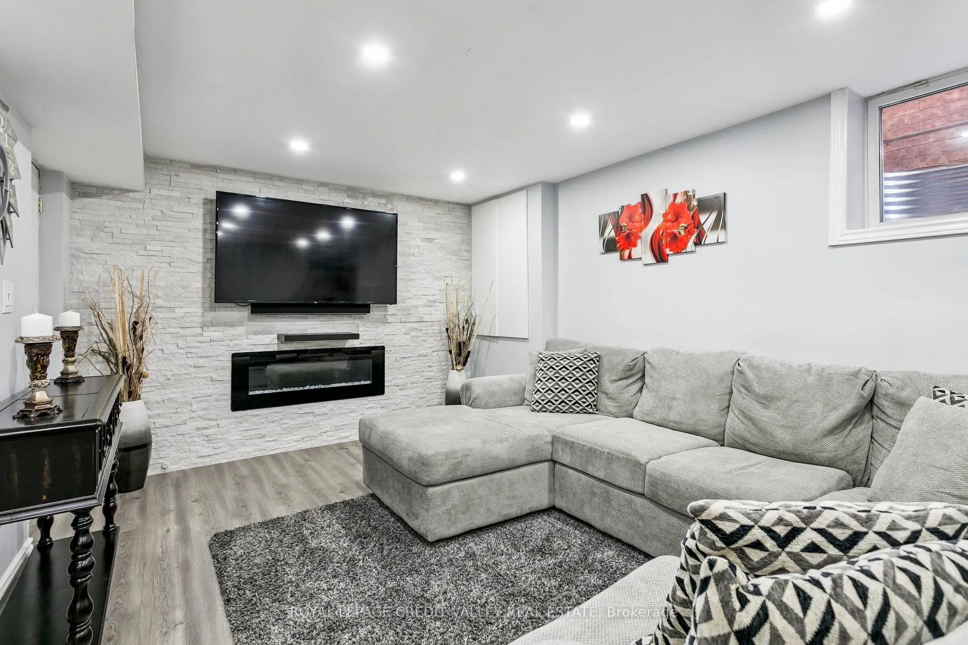 Photo 36 of 4 Mendoza Drive, Brampton, Fletcher's Meadow — HOMEH