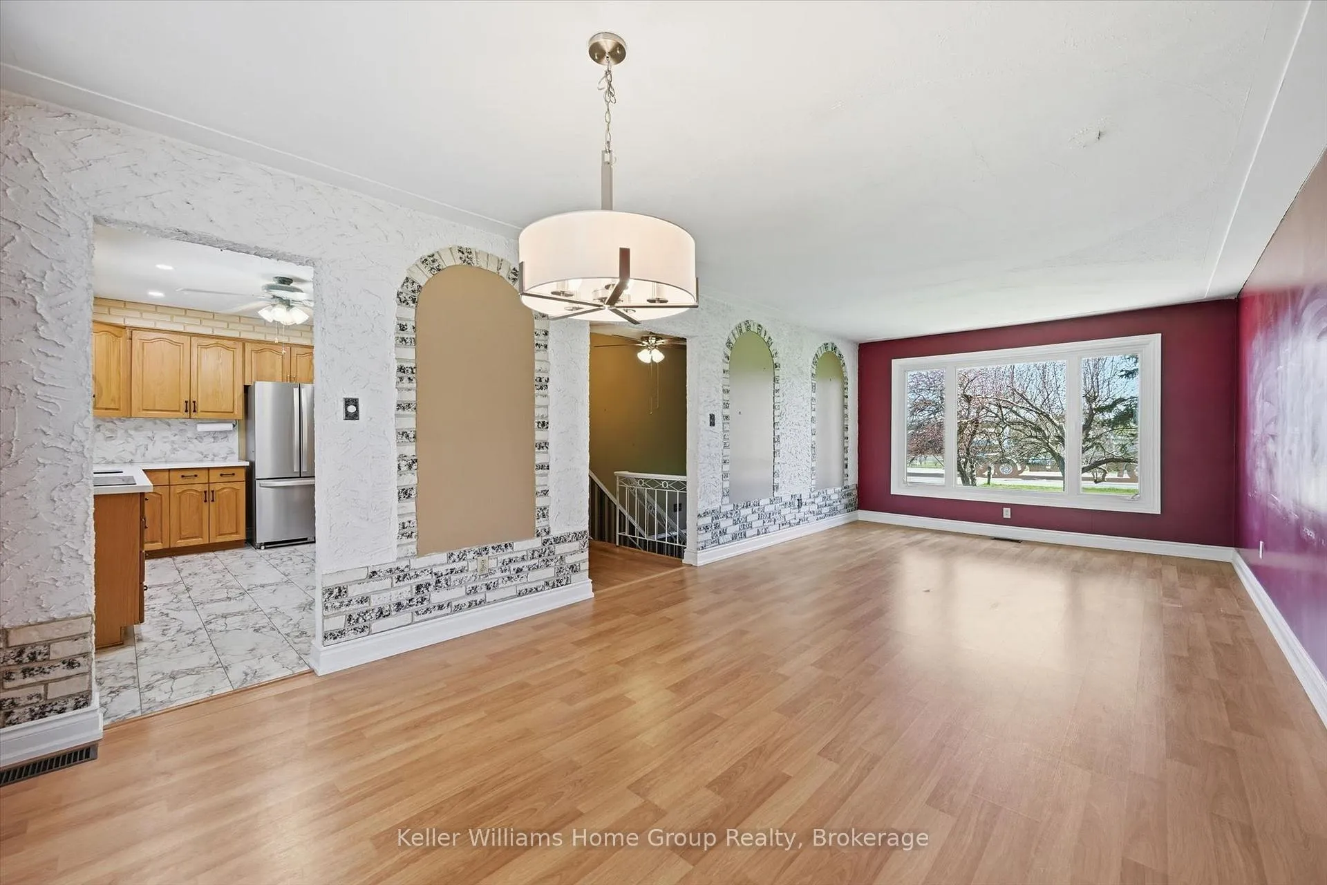 Photo 12 of 1233 5 Highway W, Hamilton, Rural Flamborough — HOMEH