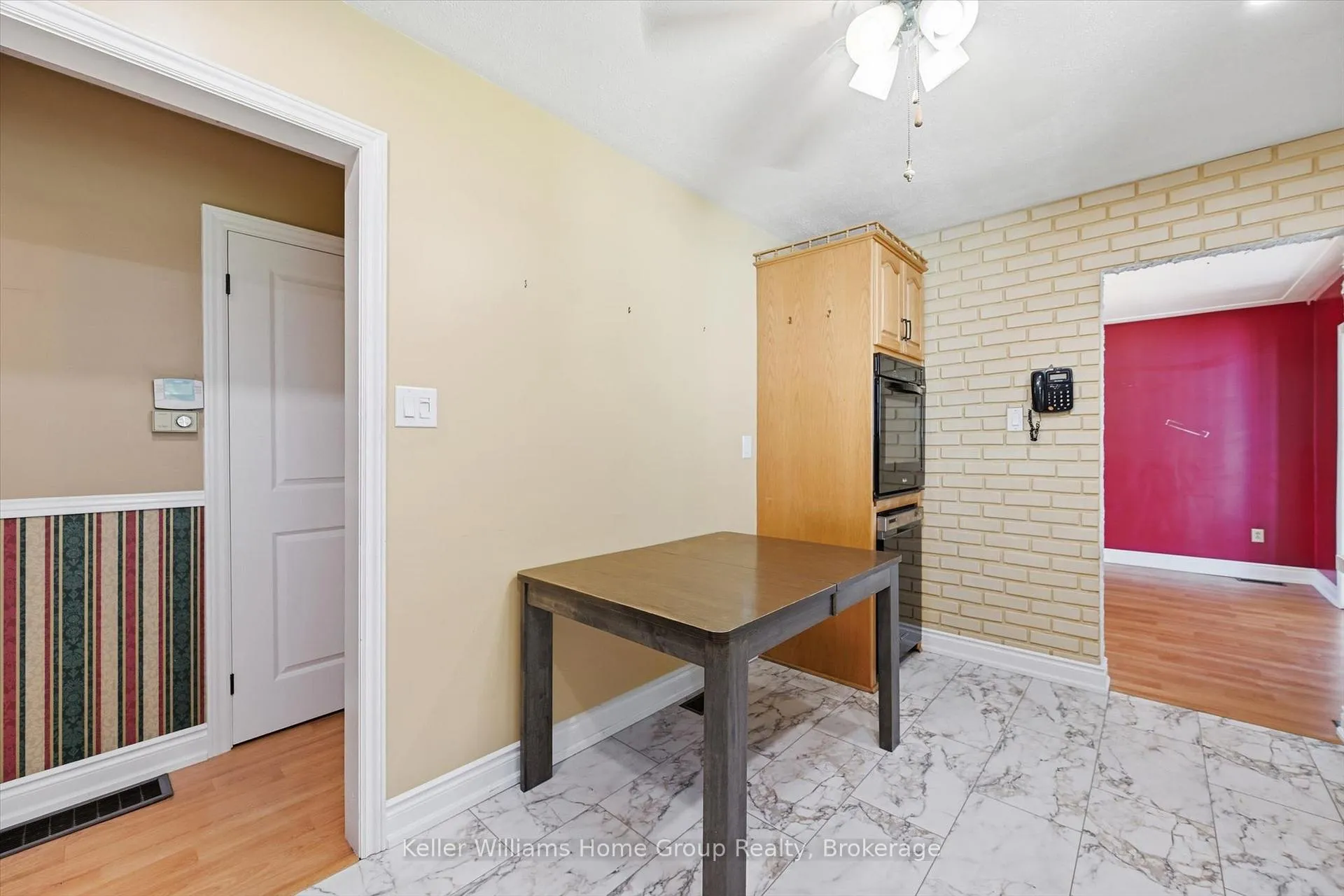 Photo 14 of 1233 5 Highway W, Hamilton, Rural Flamborough — HOMEH