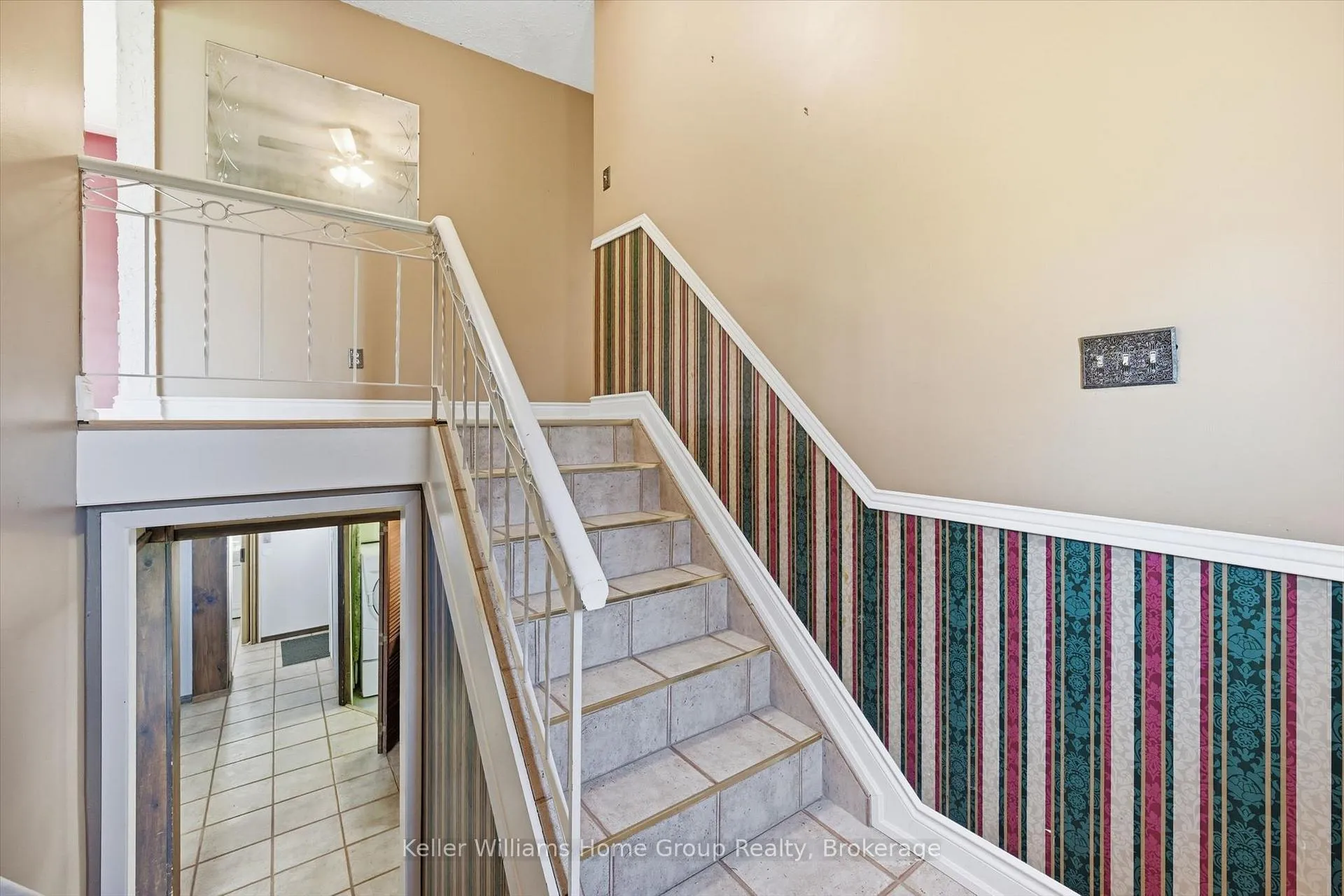 Photo 23 of 1233 5 Highway W, Hamilton, Rural Flamborough — HOMEH