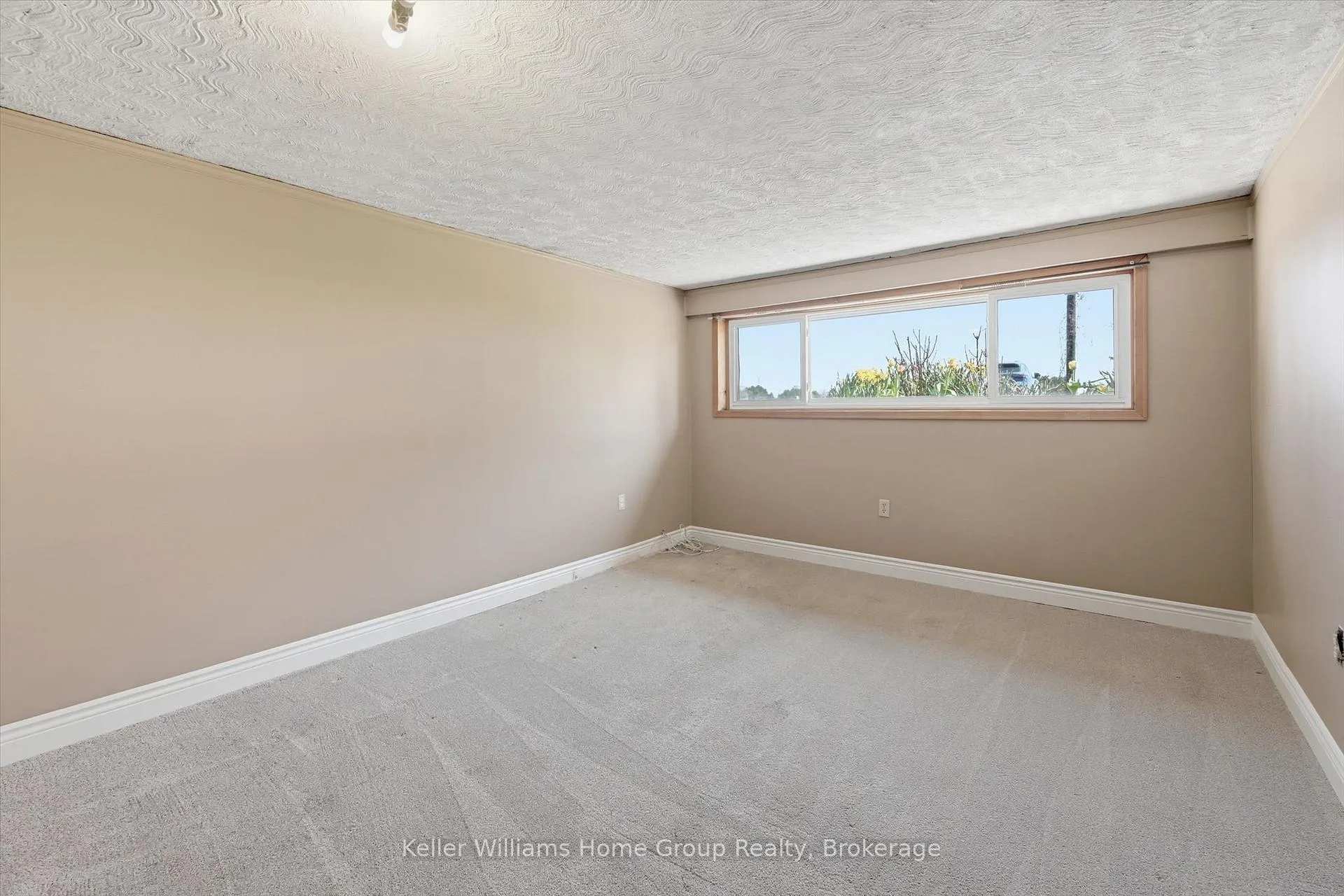 Photo 28 of 1233 5 Highway W, Hamilton, Rural Flamborough — HOMEH