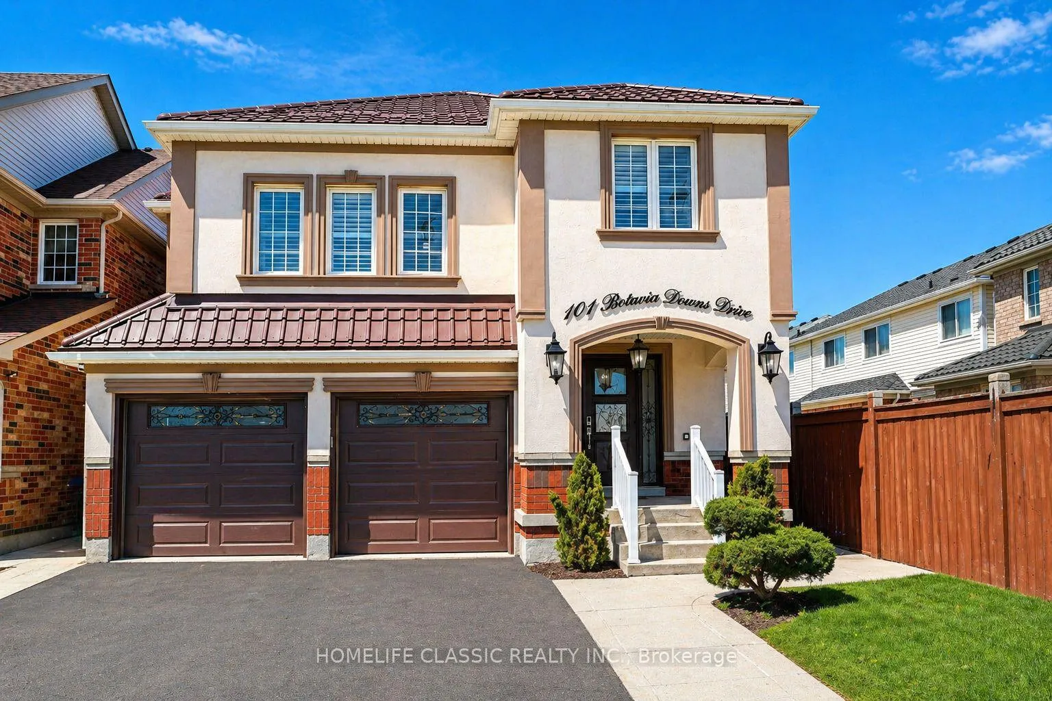 Photo 2 of 101 Botavia Downs Drive, Brampton, Fletcher's Meadow — HOMEH