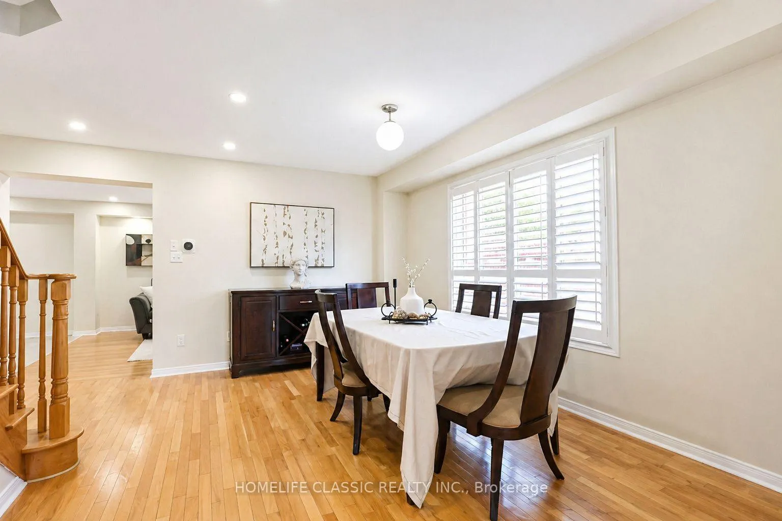 Photo 6 of 101 Botavia Downs Drive, Brampton, Fletcher's Meadow — HOMEH