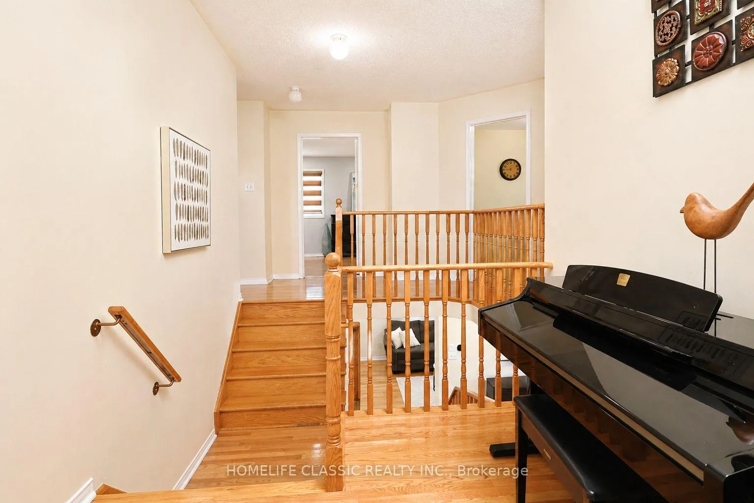 Photo 7 of 101 Botavia Downs Drive, Brampton, Fletcher's Meadow — HOMEH