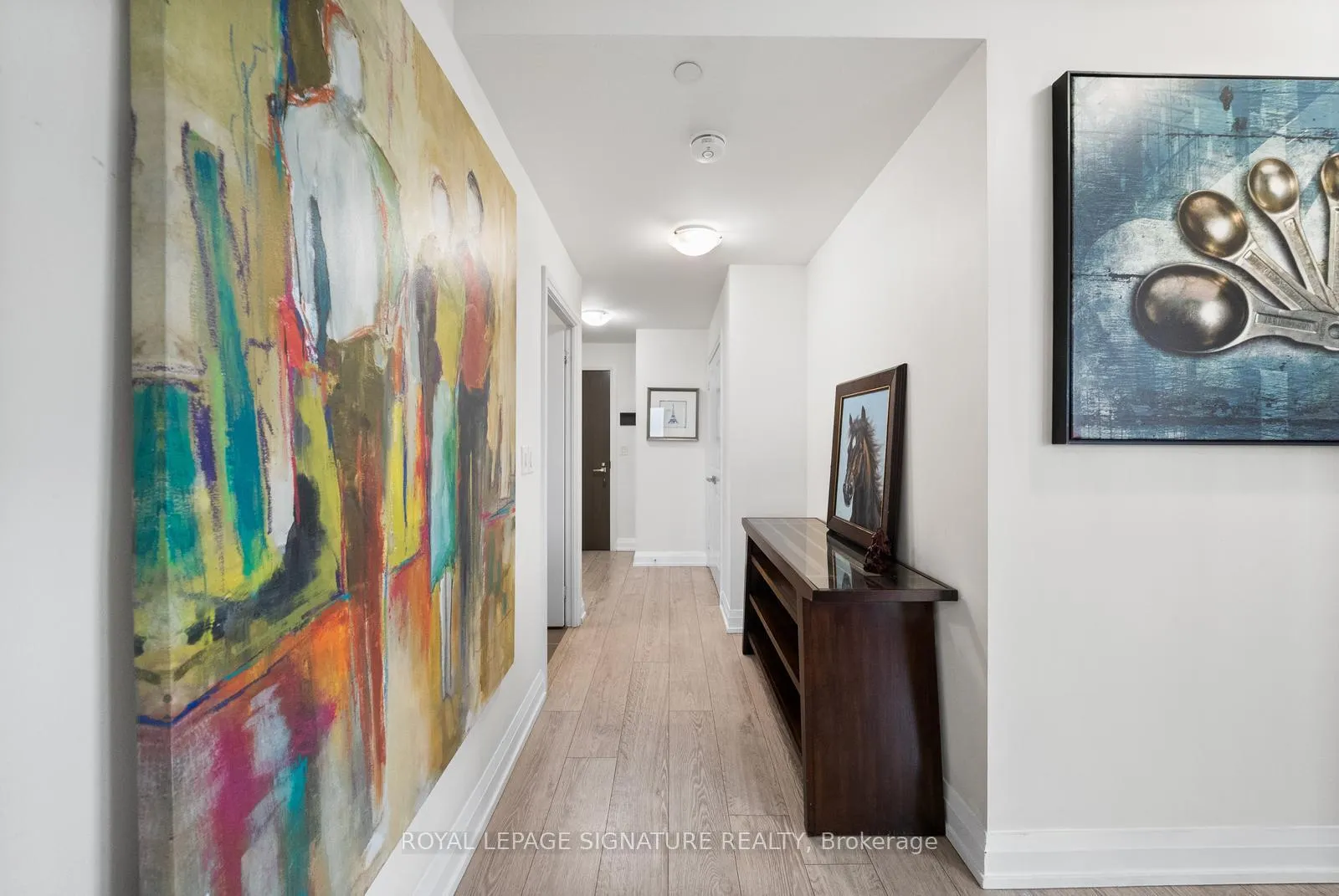 Photo 7 of Unit 2108, 7171 Yonge Street, Markham, Thornhill — HOMEH