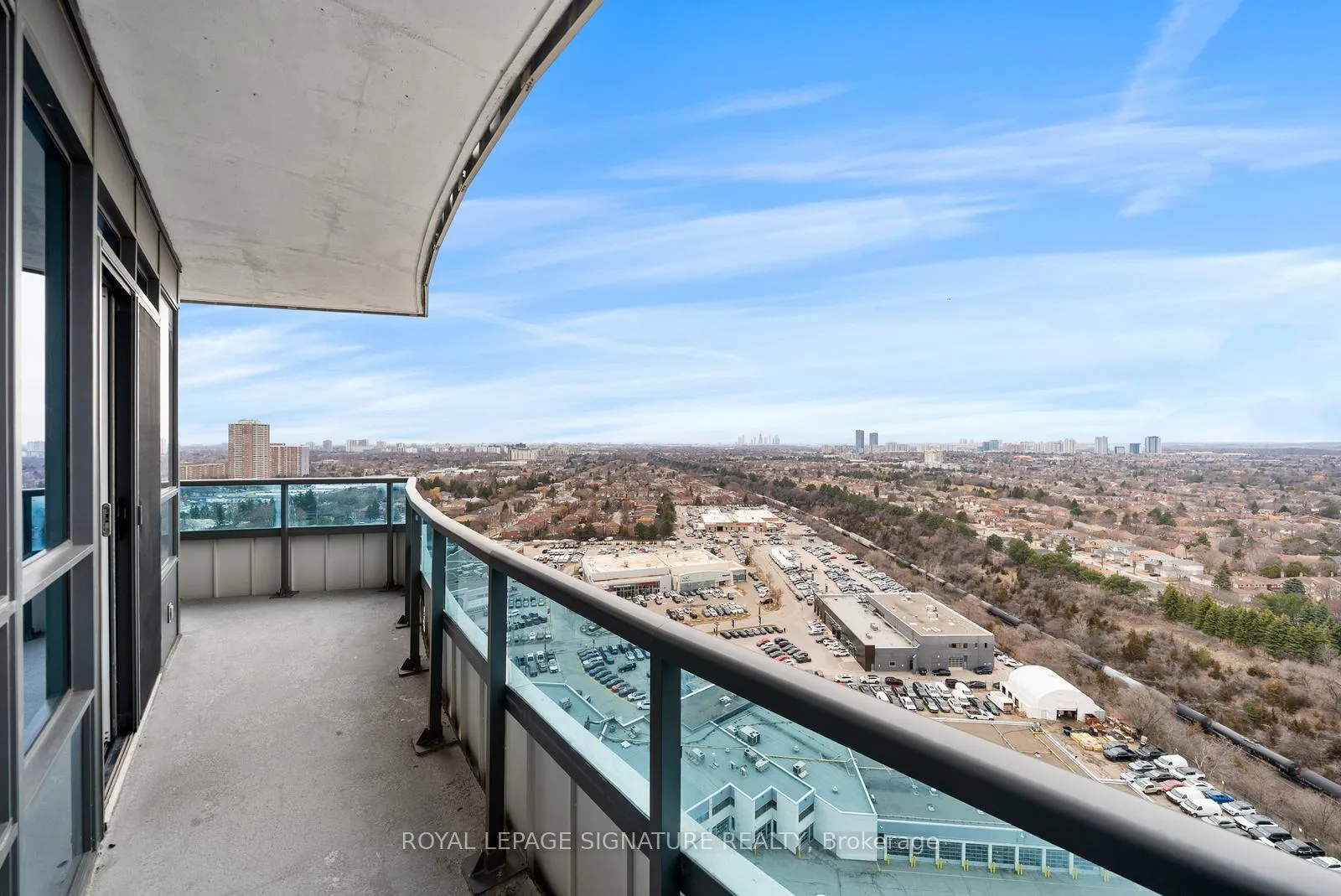 Photo 8 of Unit 2108, 7171 Yonge Street, Markham, Thornhill — HOMEH