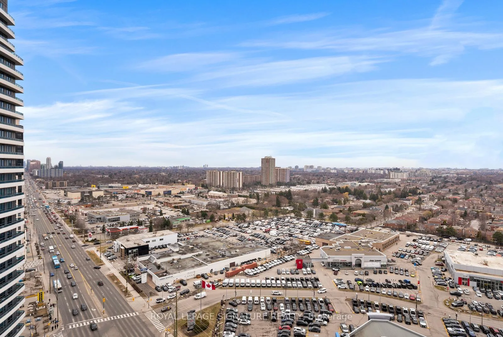 Photo 10 of Unit 2108, 7171 Yonge Street, Markham, Thornhill — HOMEH
