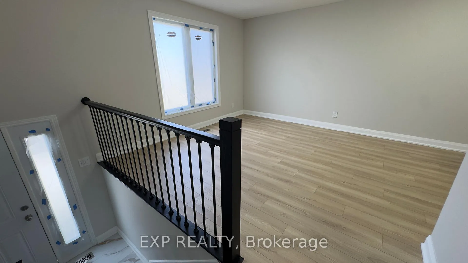 Photo 5 of Unit UPPER, 41 Woodland Drive, Welland, N. Welland — HOMEH