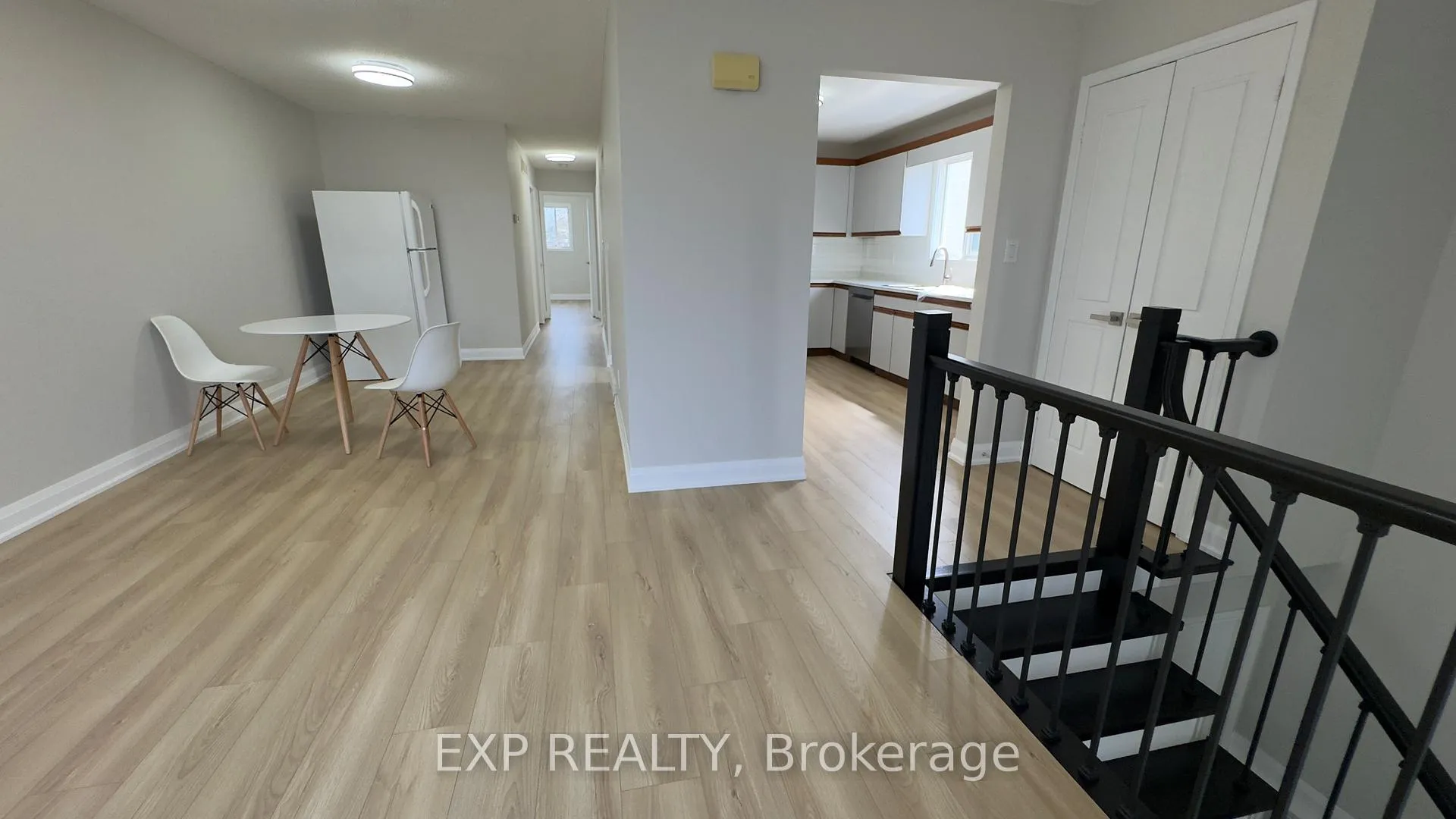Photo 6 of Unit UPPER, 41 Woodland Drive, Welland, N. Welland — HOMEH
