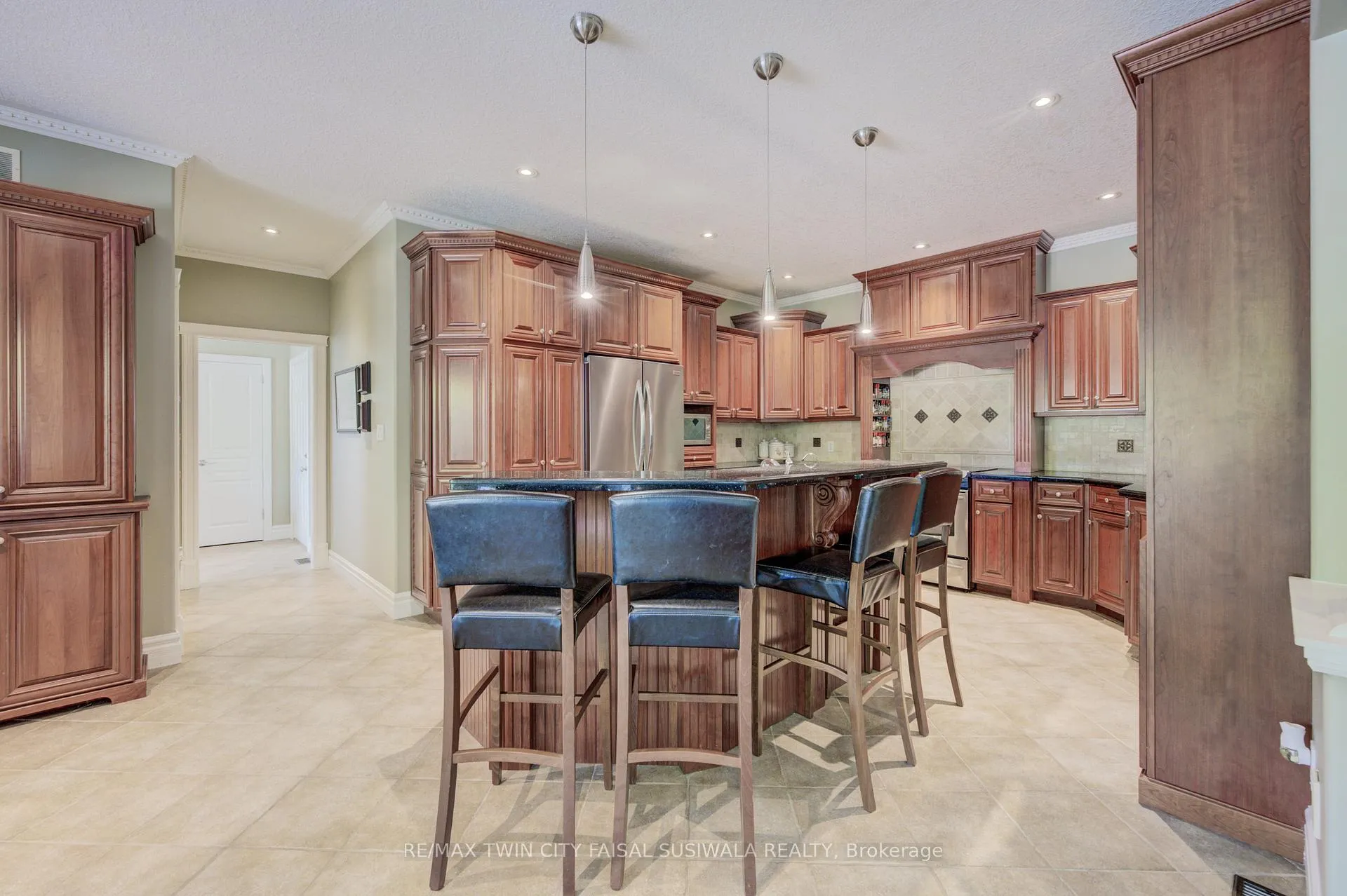 Photo 22 of 10 Eagle Ridge Court, Brant, Brantford Twp — HOMEH