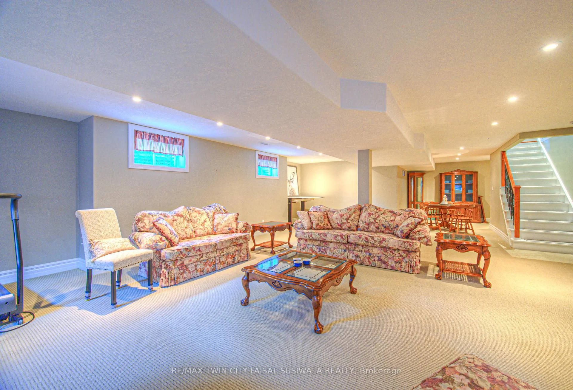 Photo 41 of 10 Eagle Ridge Court, Brant, Brantford Twp — HOMEH