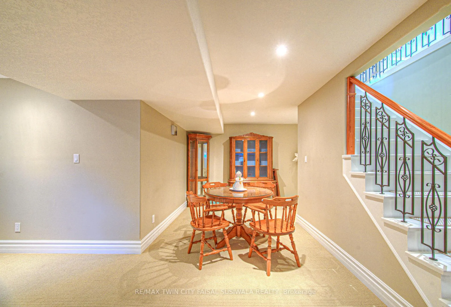 Photo 42 of 10 Eagle Ridge Court, Brant, Brantford Twp — HOMEH