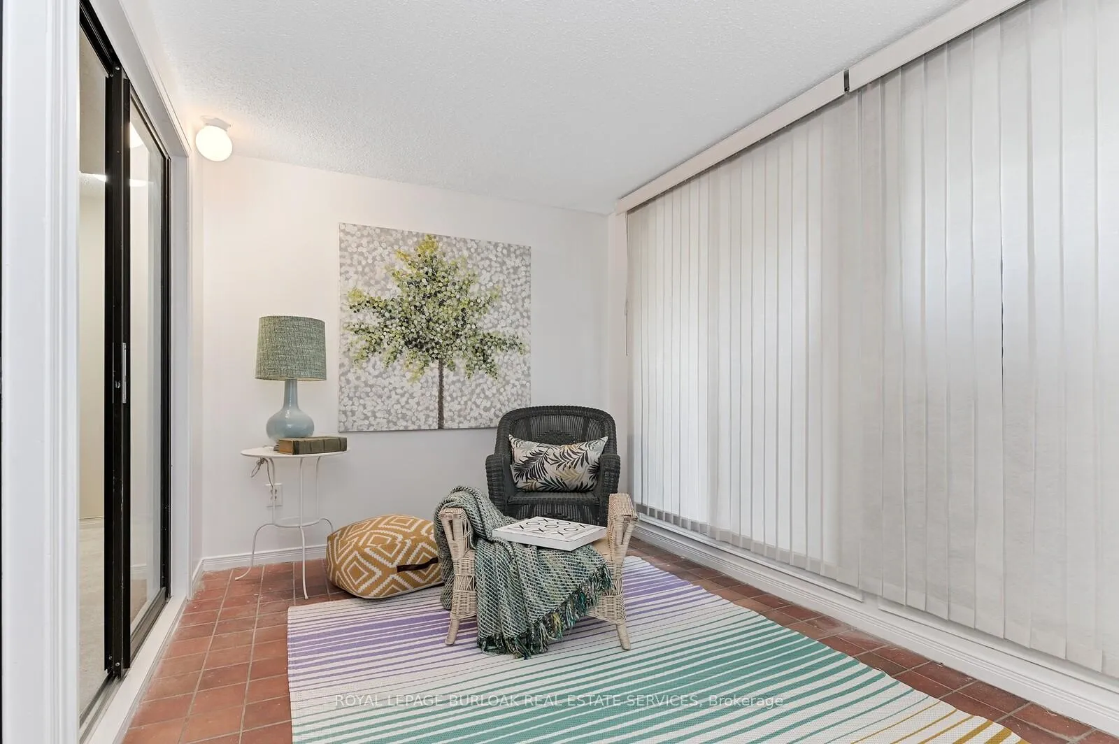 Photo 5 of Unit 212, 895 Maple Avenue, Burlington, Brant — HOMEH