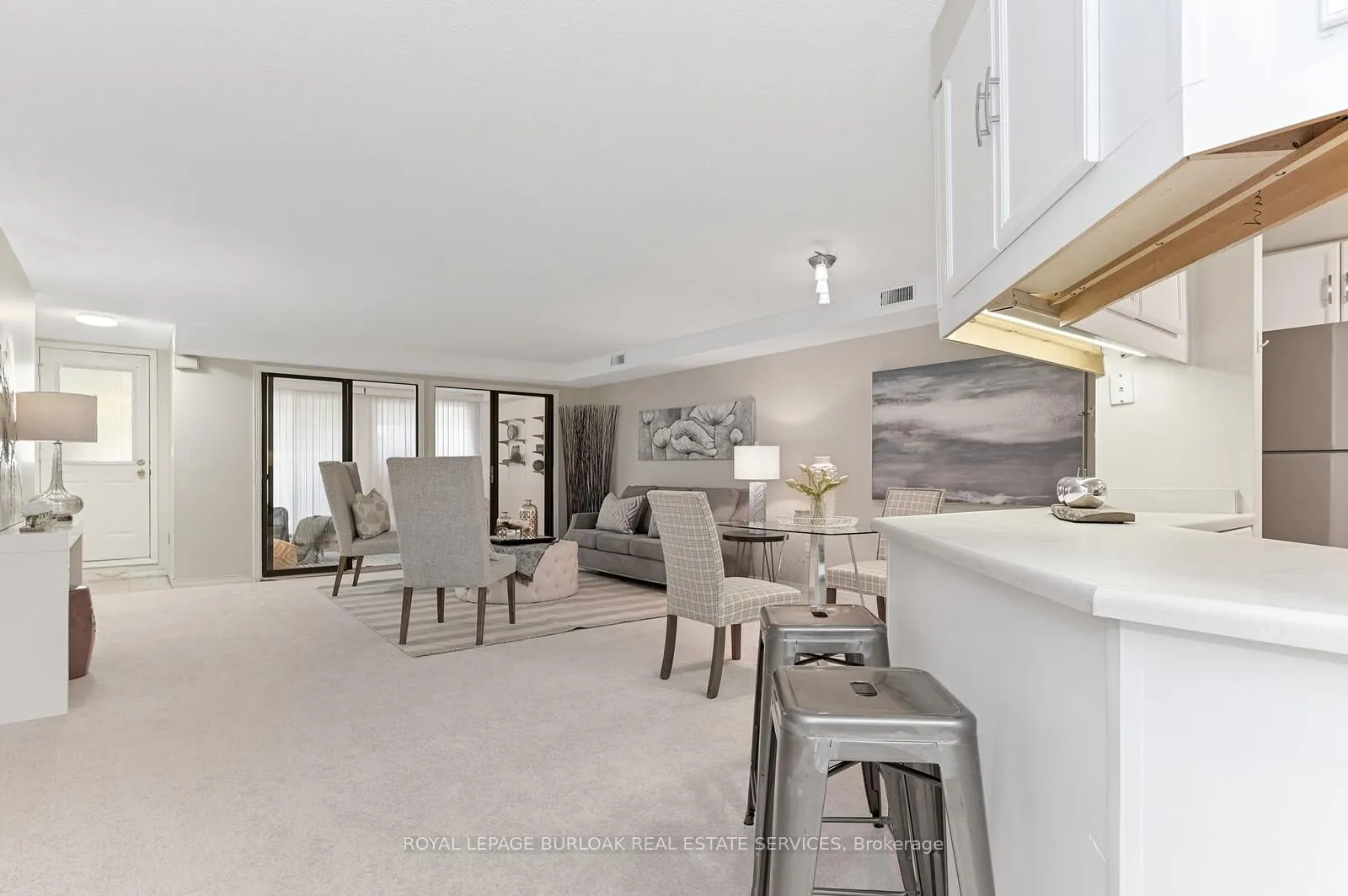 Photo 16 of Unit 212, 895 Maple Avenue, Burlington, Brant — HOMEH