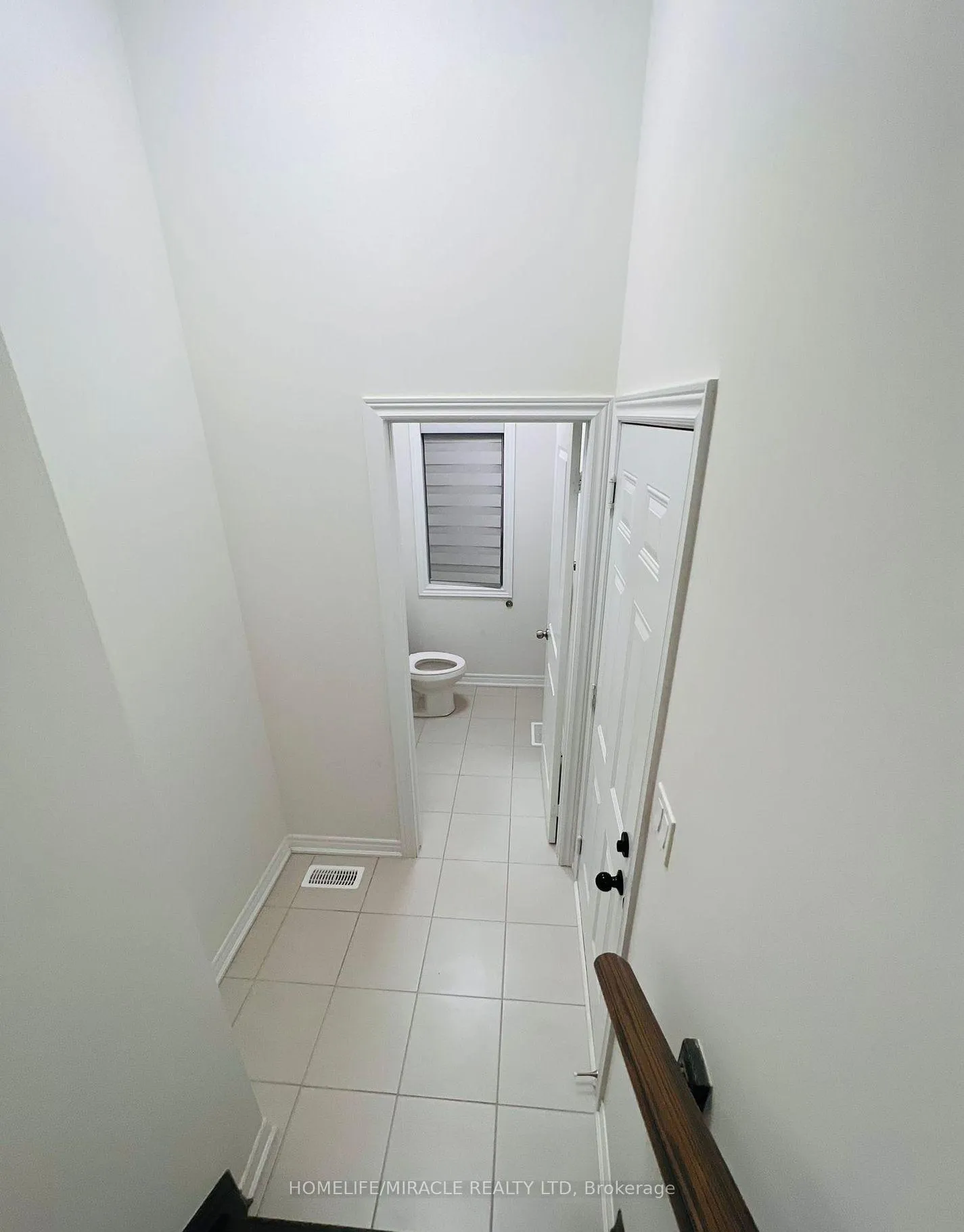 Photo 13 of 643 Anishinaabe Drive, Shelburne — HOMEH