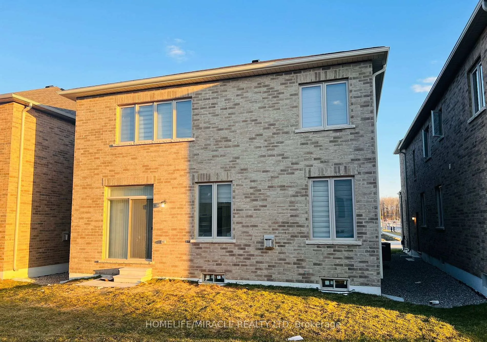 Photo 39 of 643 Anishinaabe Drive, Shelburne — HOMEH