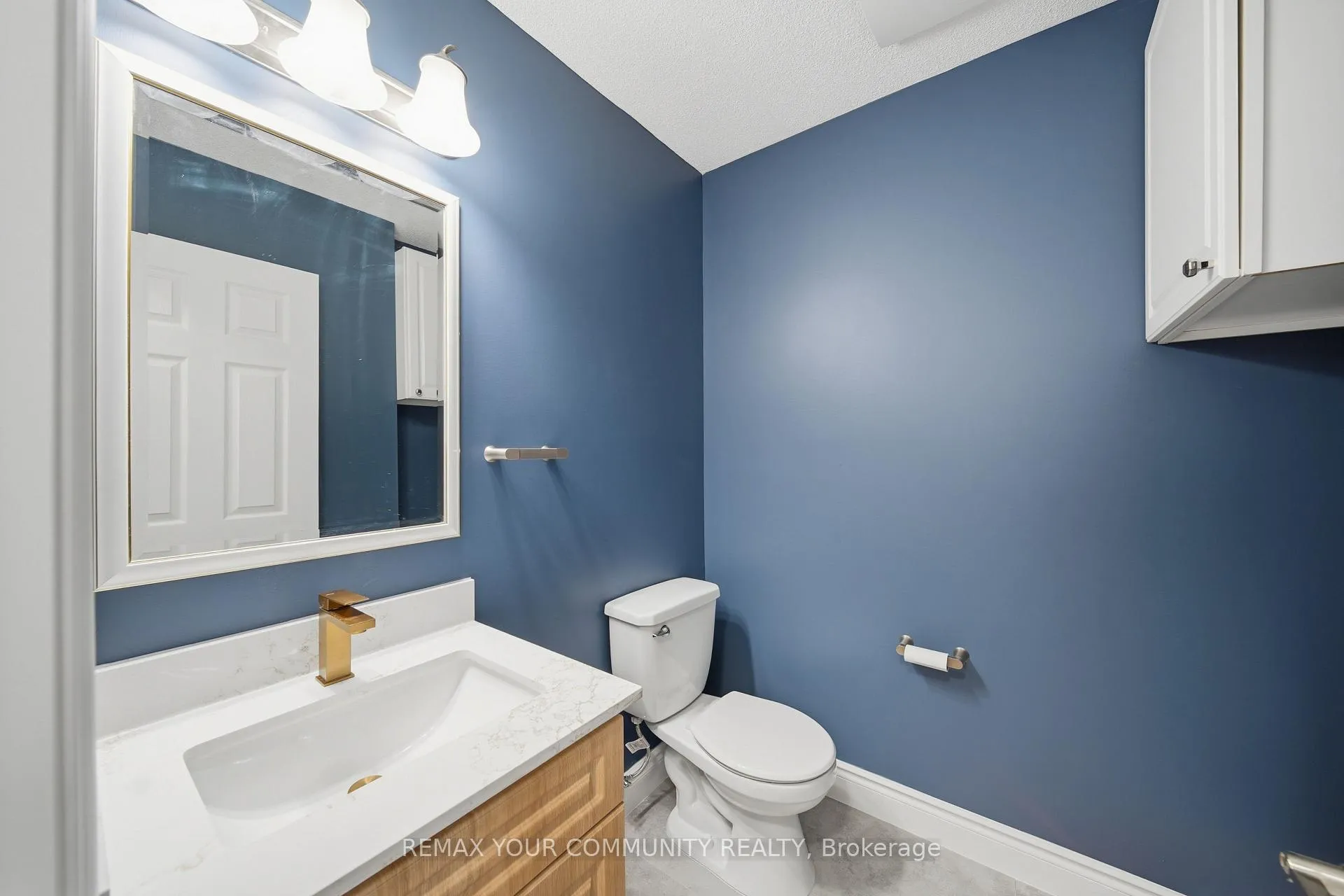 Photo 11 of Unit Main, 56 McConkey Place, Barrie, Allandale Heights — HOMEH