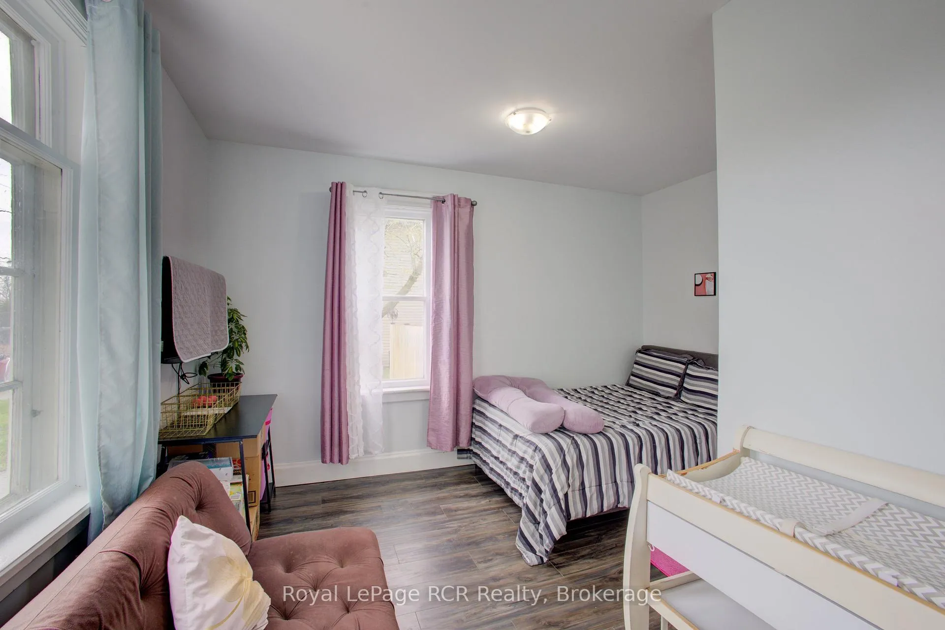 Photo 4 of 58 Mccutcheon Drive S, Huron East, Brussels — HOMEH