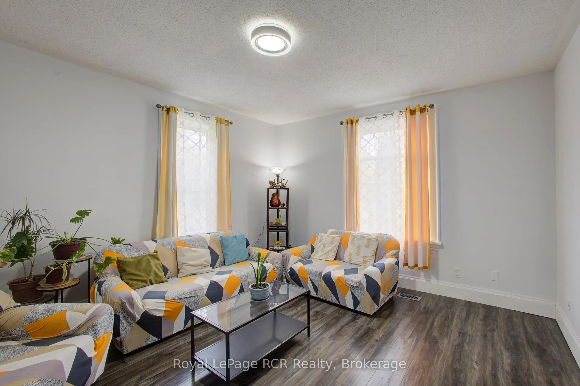 Photo 5 of 58 Mccutcheon Drive S, Huron East, Brussels — HOMEH